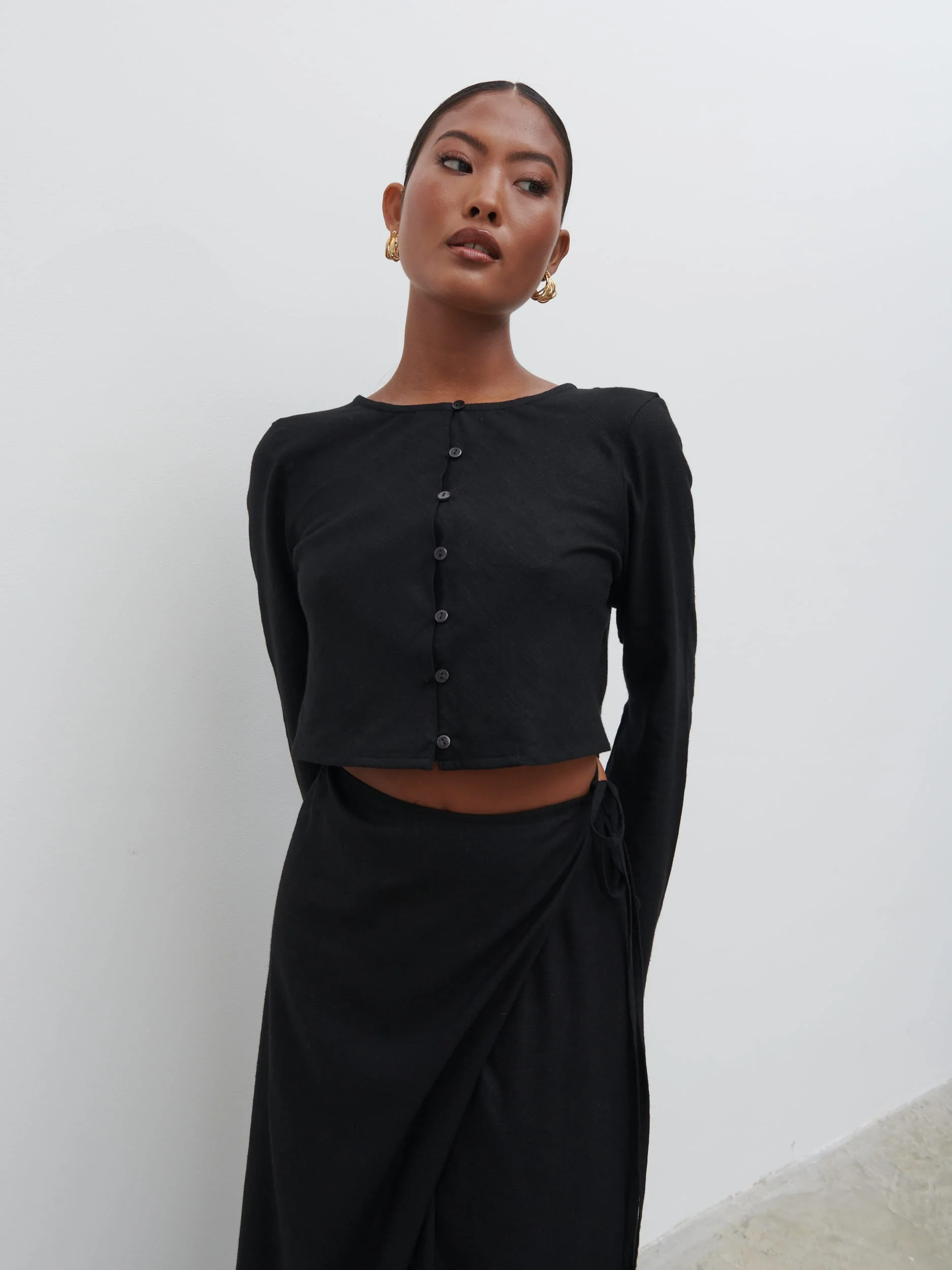Abigail Button Front Linen Blouse - Black - Image 4