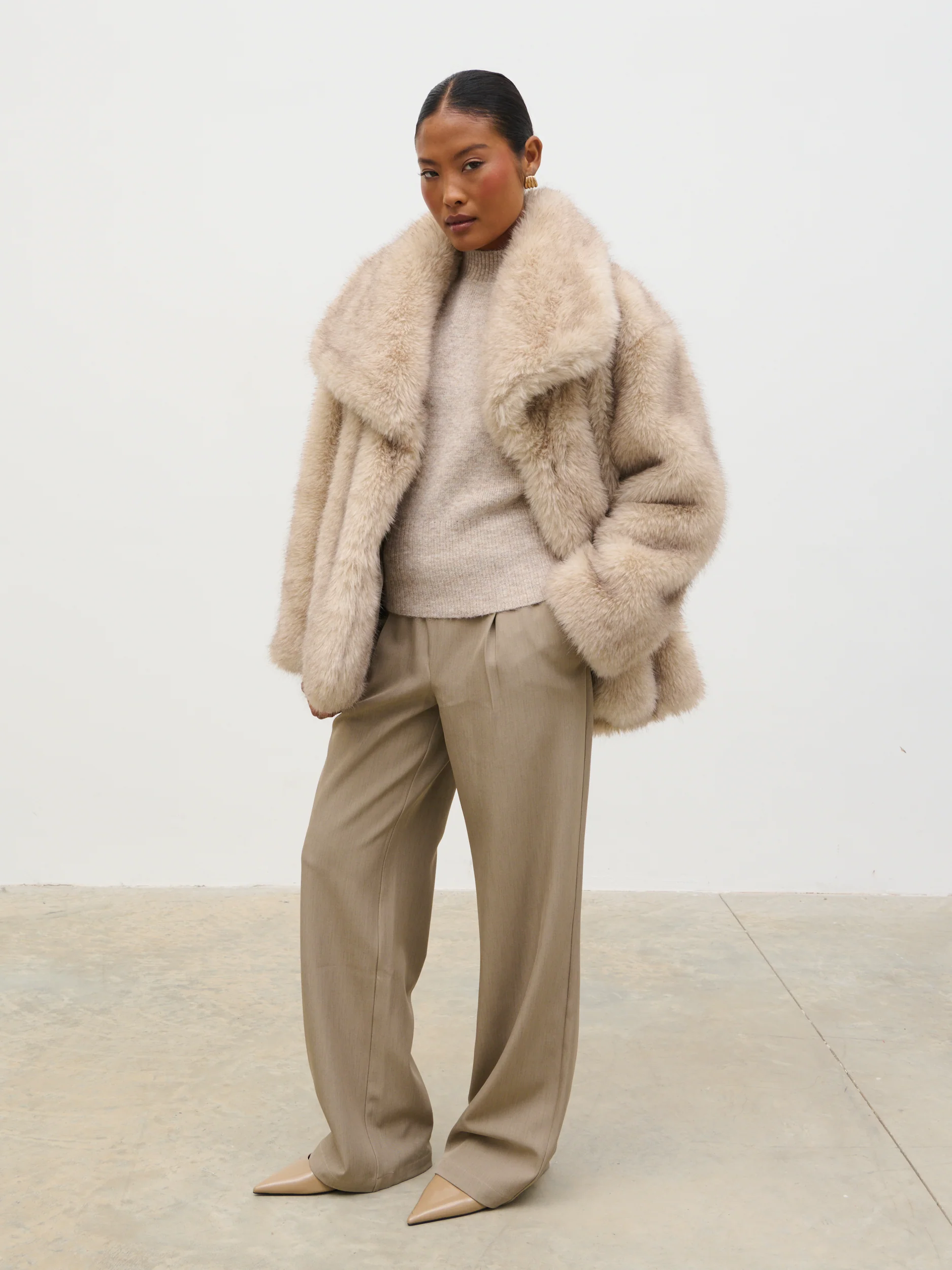 Agatha Short Faux Fur Coat - Beige Marl - Image 6