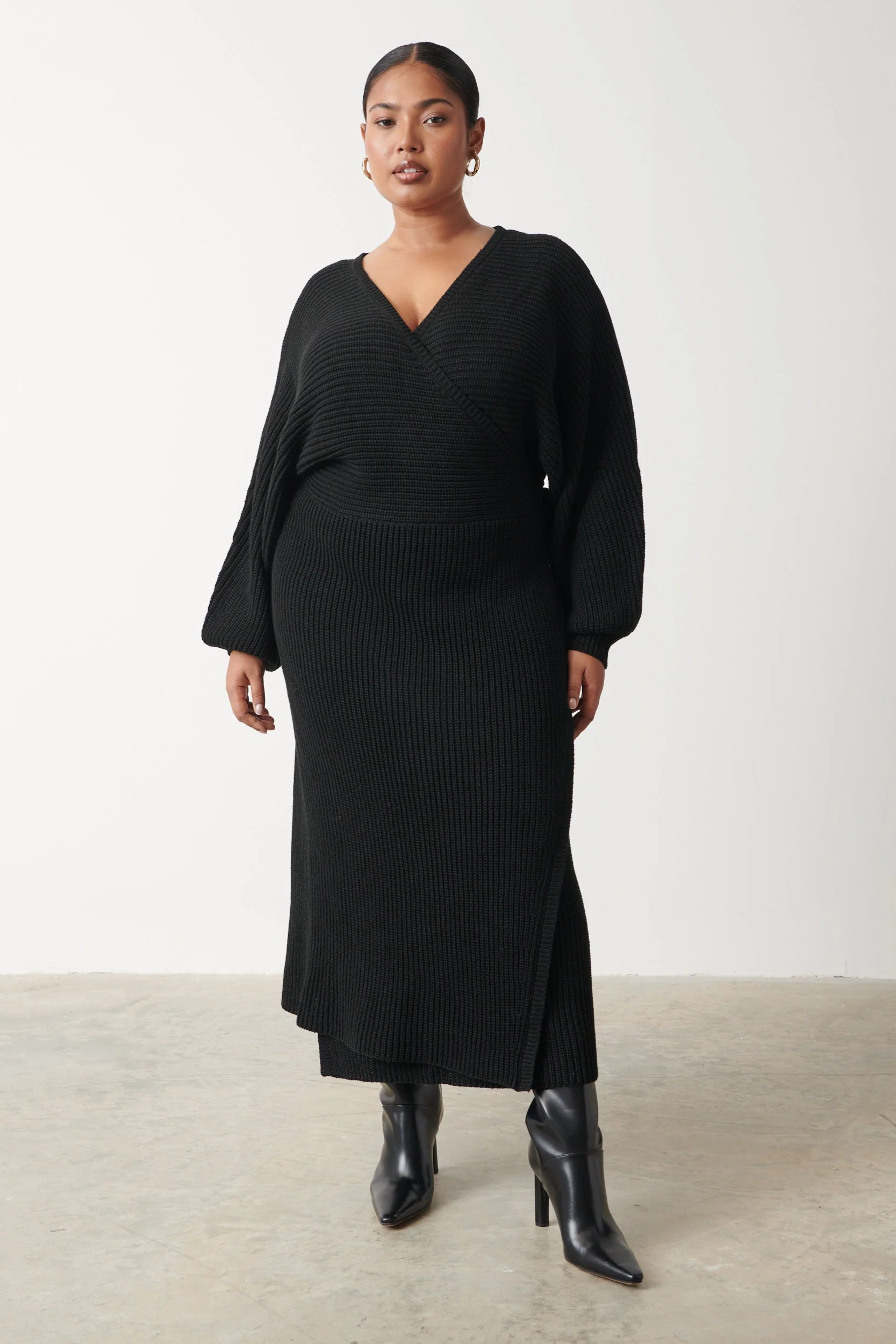 Aidan Cosy Wrap Dress Curve - Black - Image 6