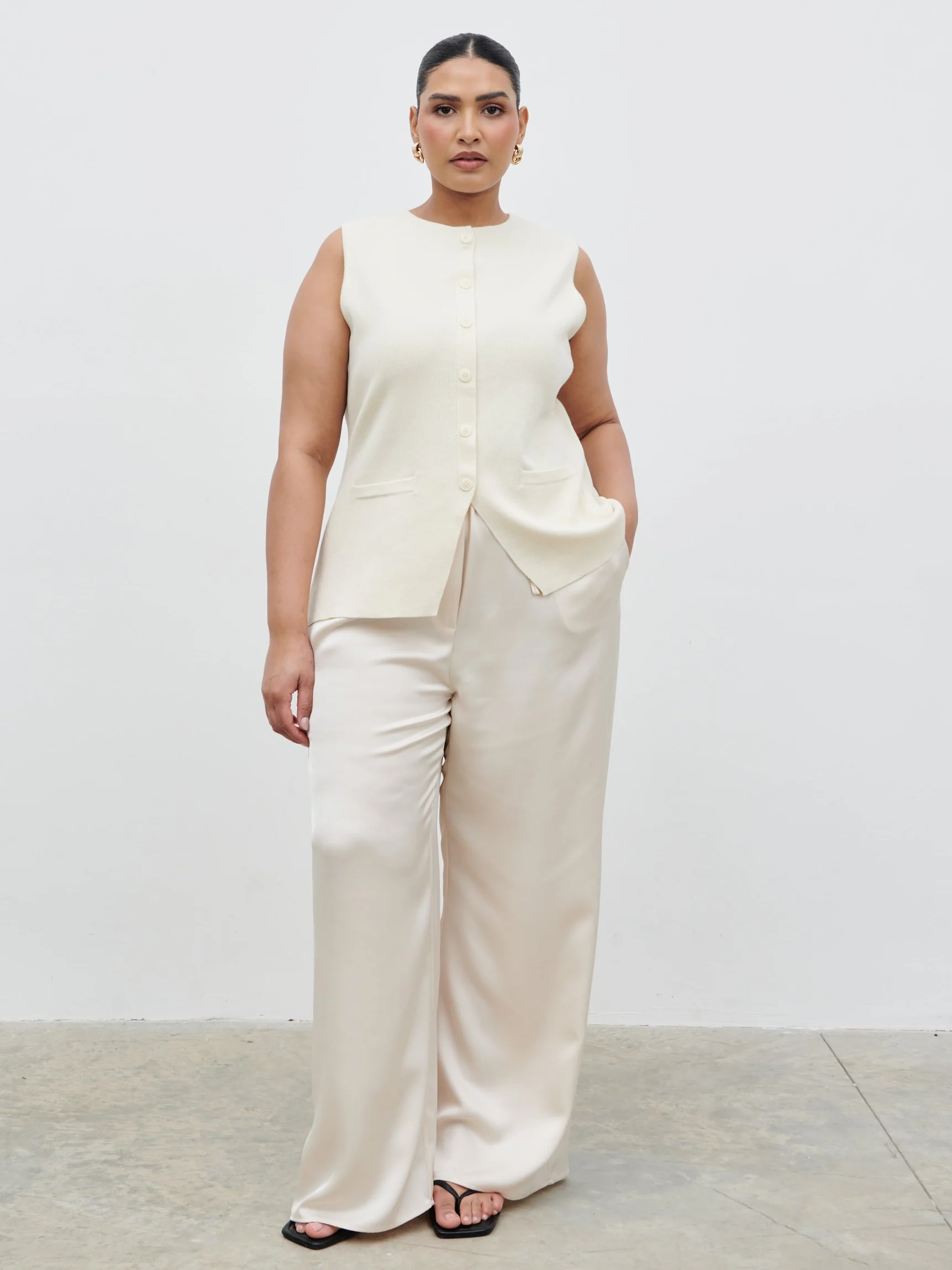 Alba Knit Longline Waistcoat Curve - Cream - Image 3