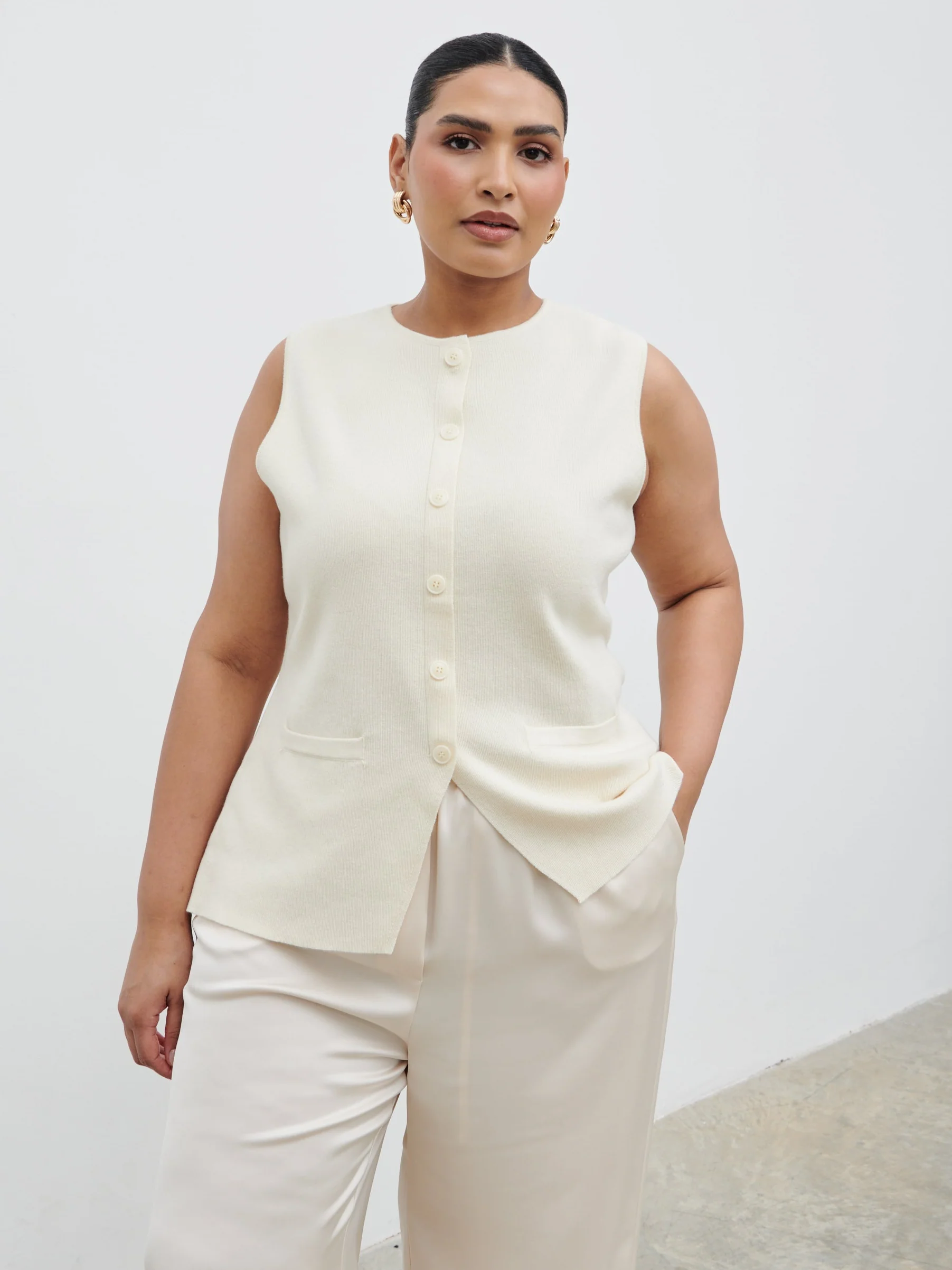 Alba Knit Longline Waistcoat Curve - Cream - Image 4