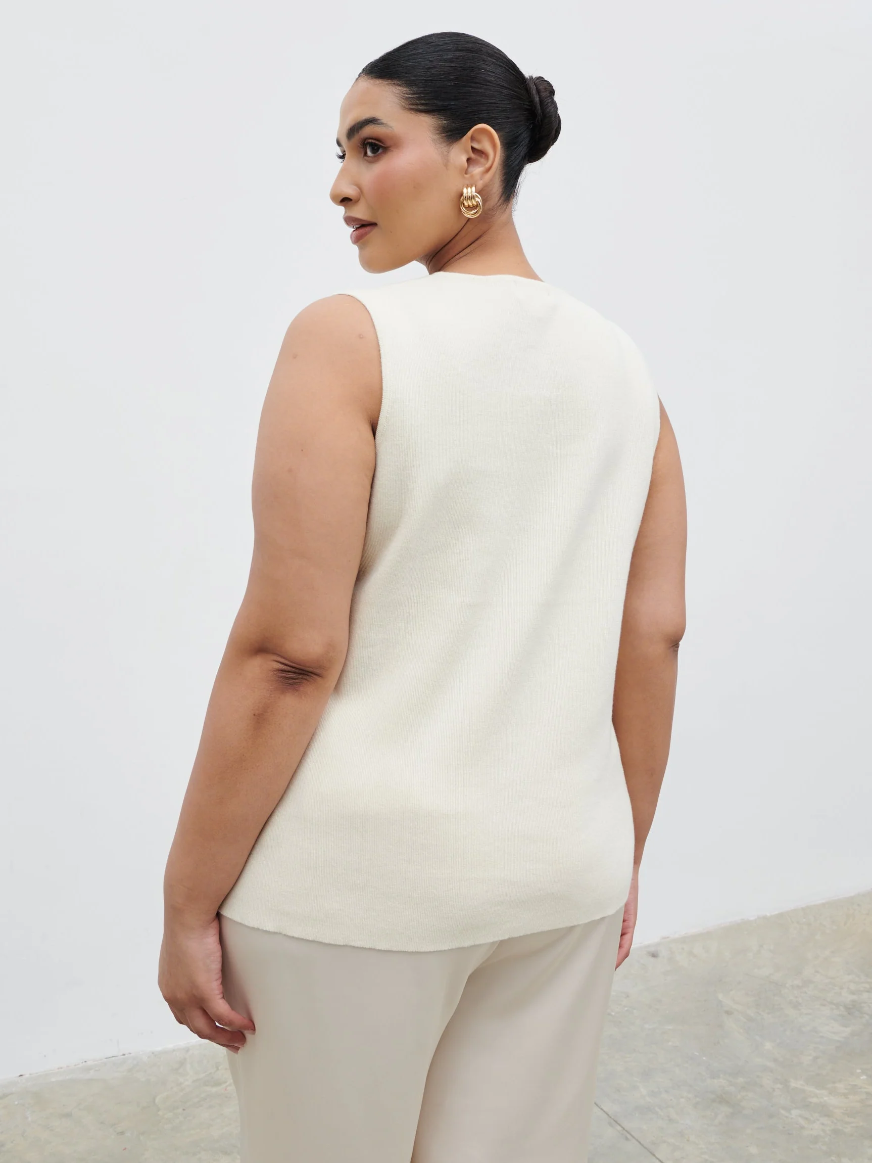 Alba Knit Longline Waistcoat Curve - Cream - Image 5