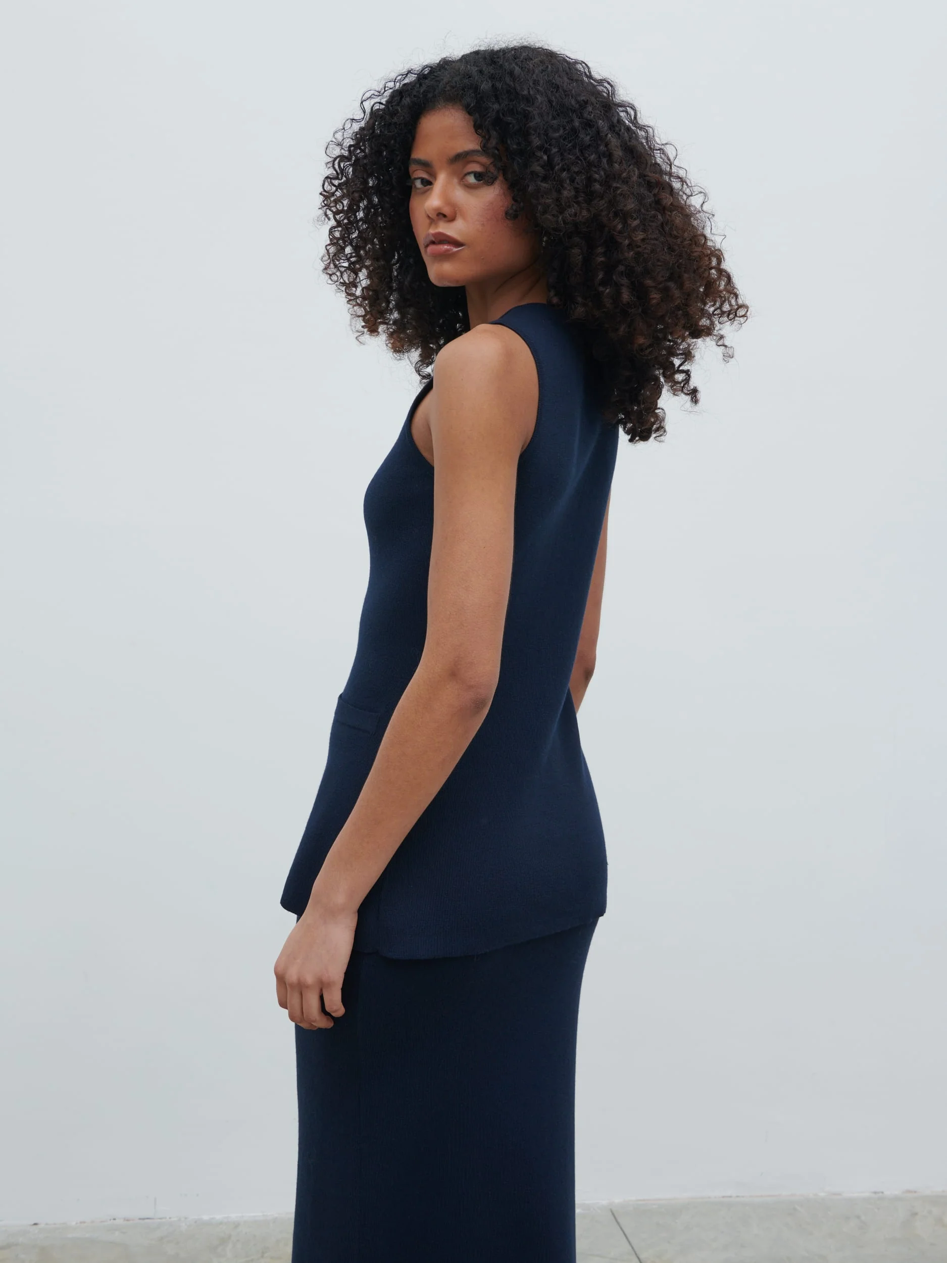 Alba Knit Waistcoat - Navy - Image 7