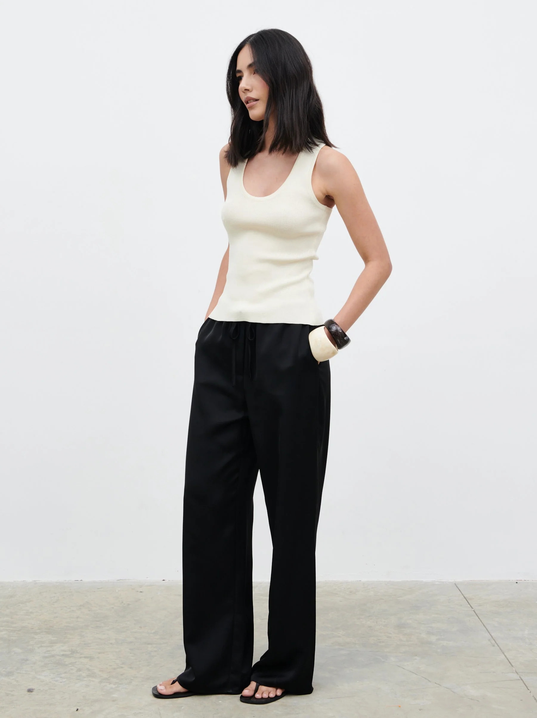 Ali Scoop Neck Knit Top - Oyster - Image 2