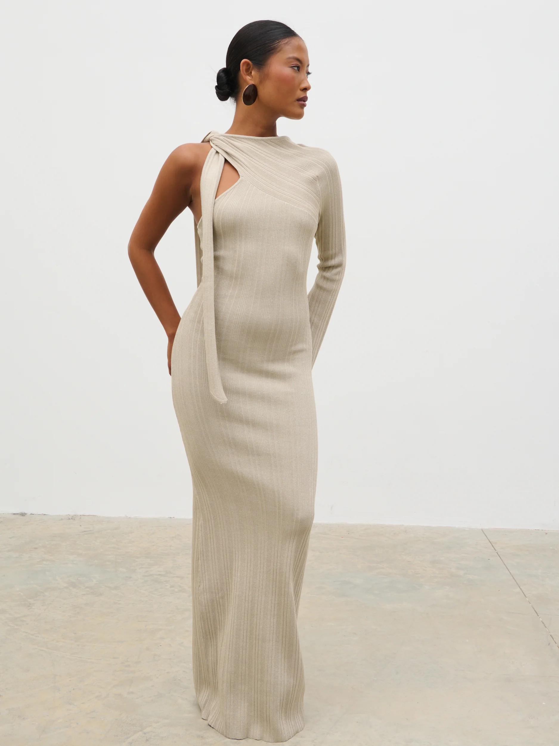 Allegra Sparkle Knit Maxi Dress - Champagne Sparkle - Image 5