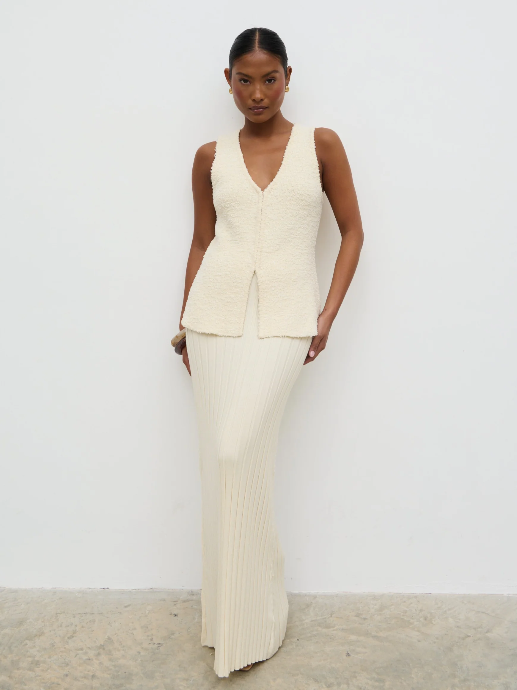 Alma Pleated Knit Maxi Skirt - Cream - Image 3