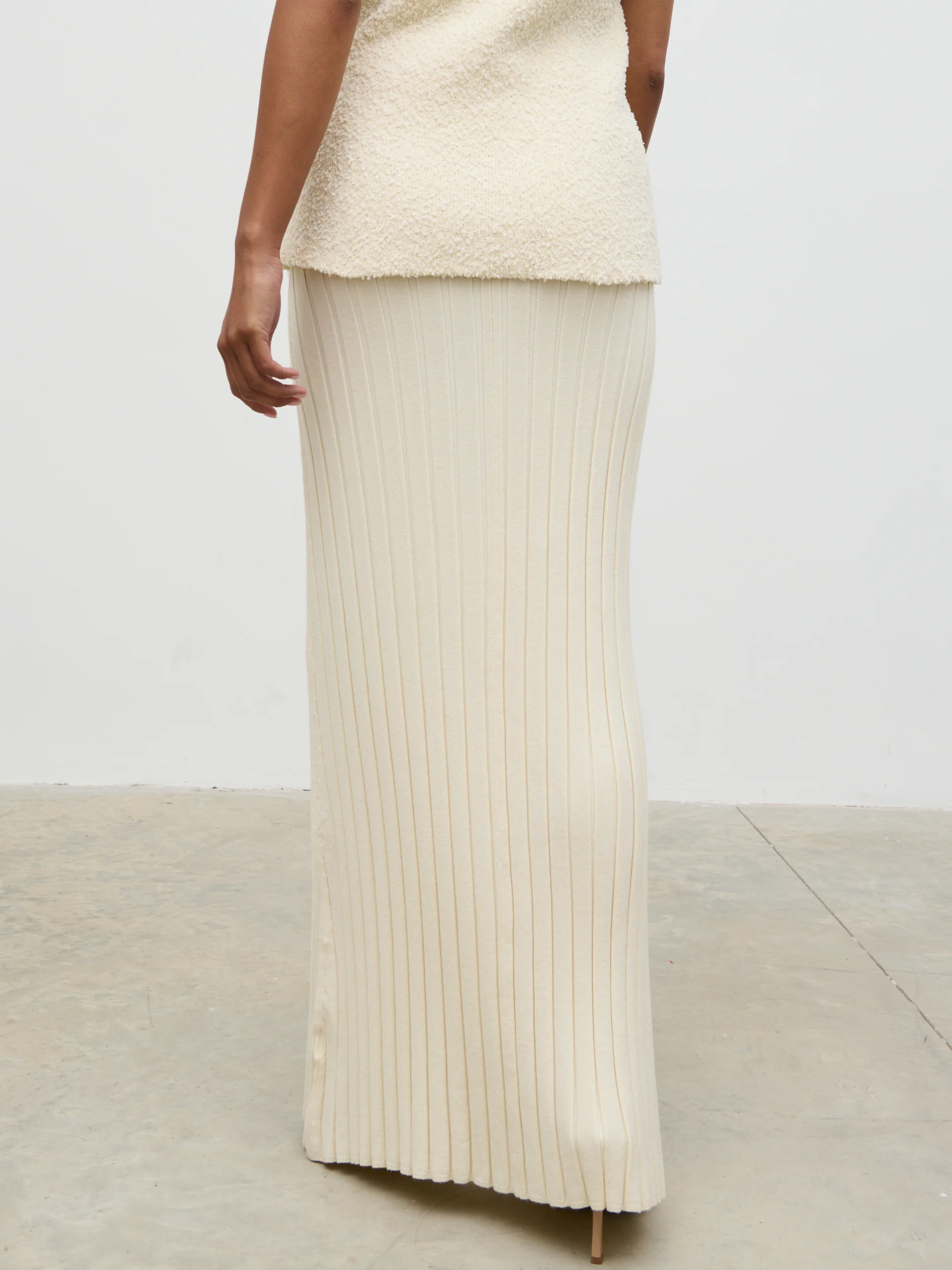 Alma Pleated Knit Maxi Skirt - Cream - Image 6