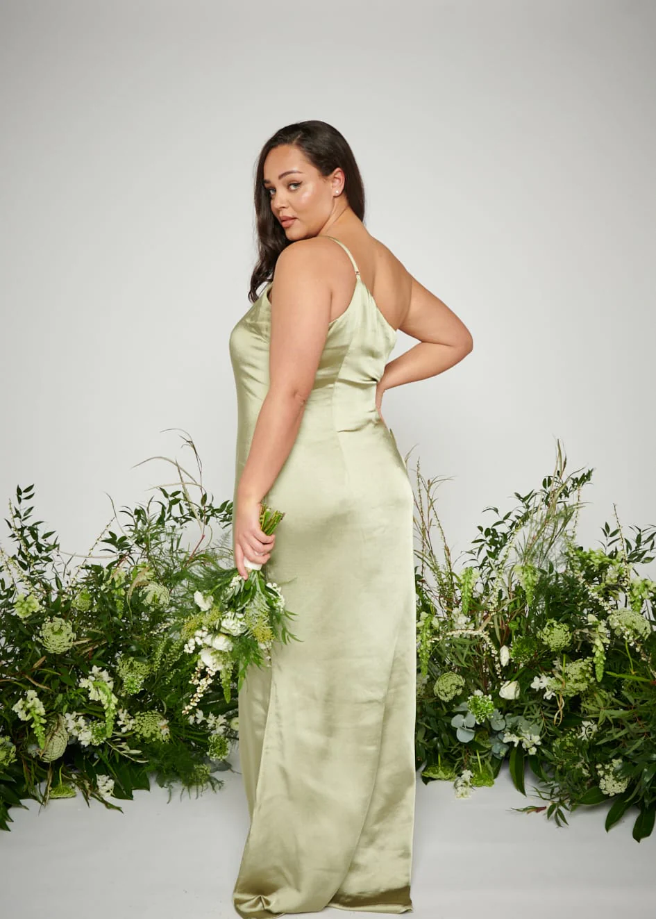 Amelia Maxi Bridesmaid Dress Curve - Matte Olive - Image 3