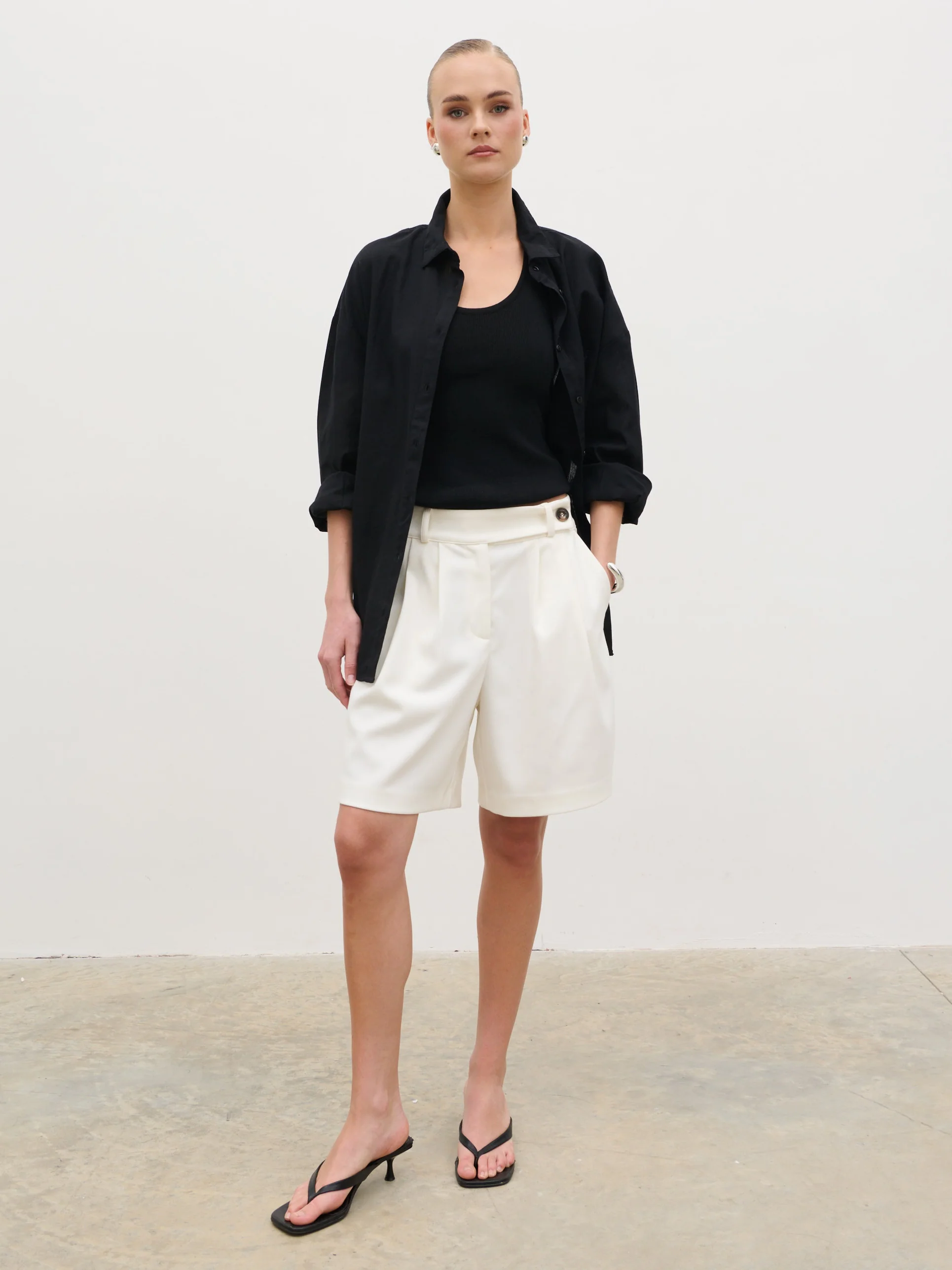 Amelise Bermuda Shorts - Cream - Image 4