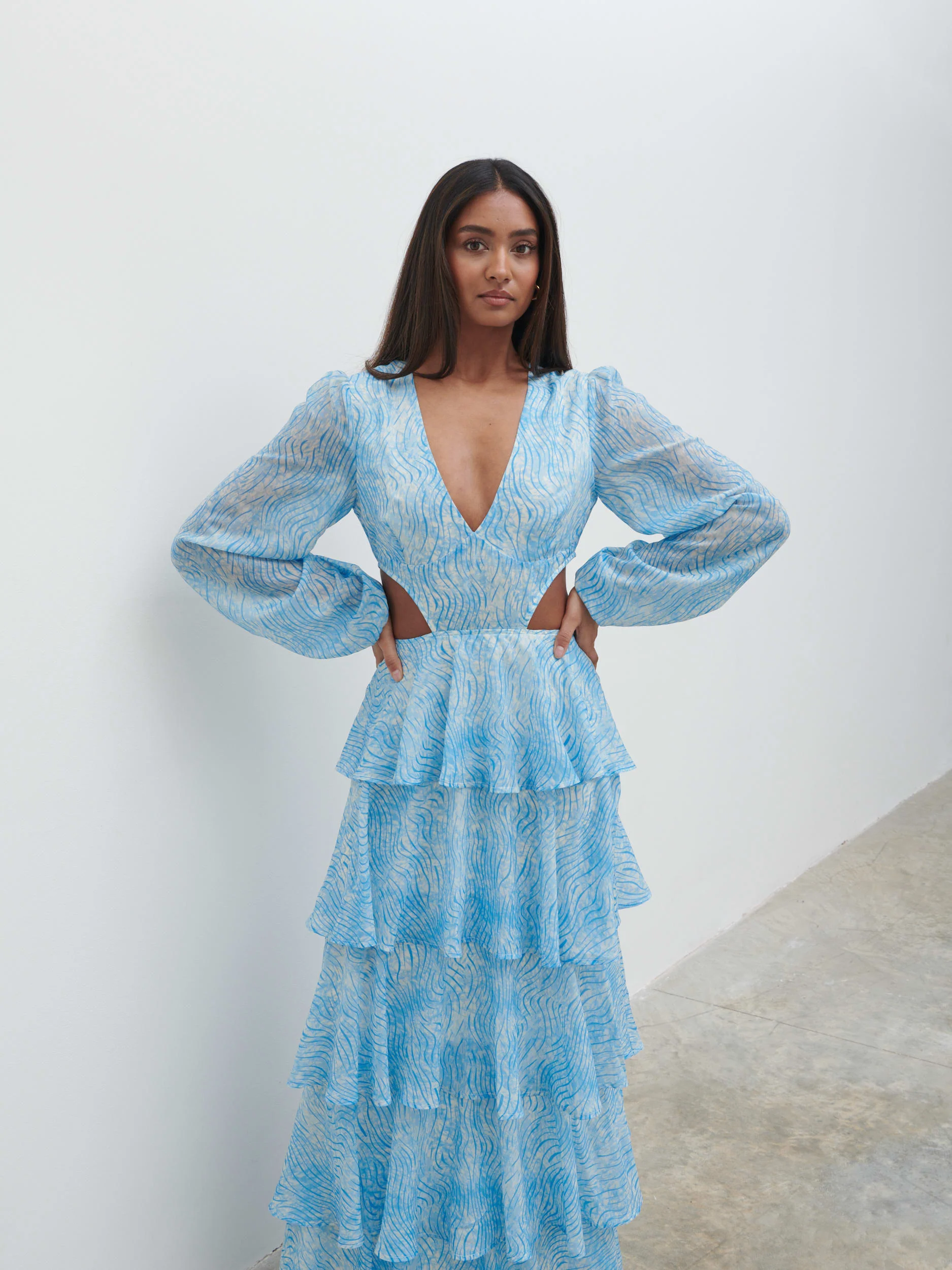 Ashton Cut Out Maxi Dress - Blue Swirl - Image 2