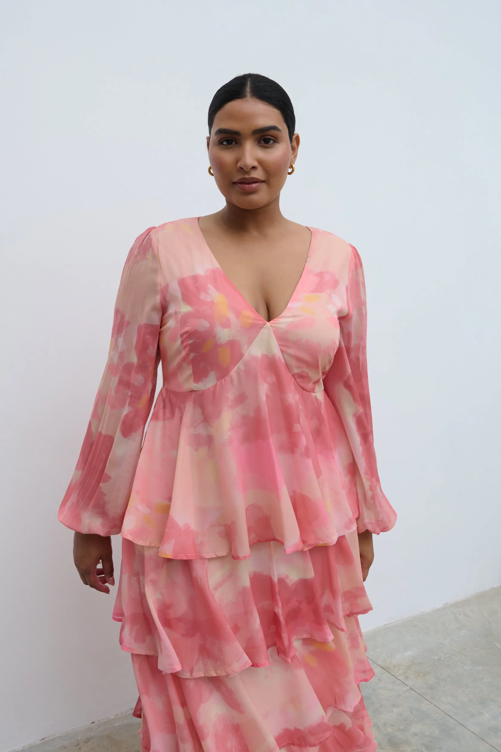 Ashton Ruffle Maxi Dress Curve - Dusky Rose Watercolour - Image 4