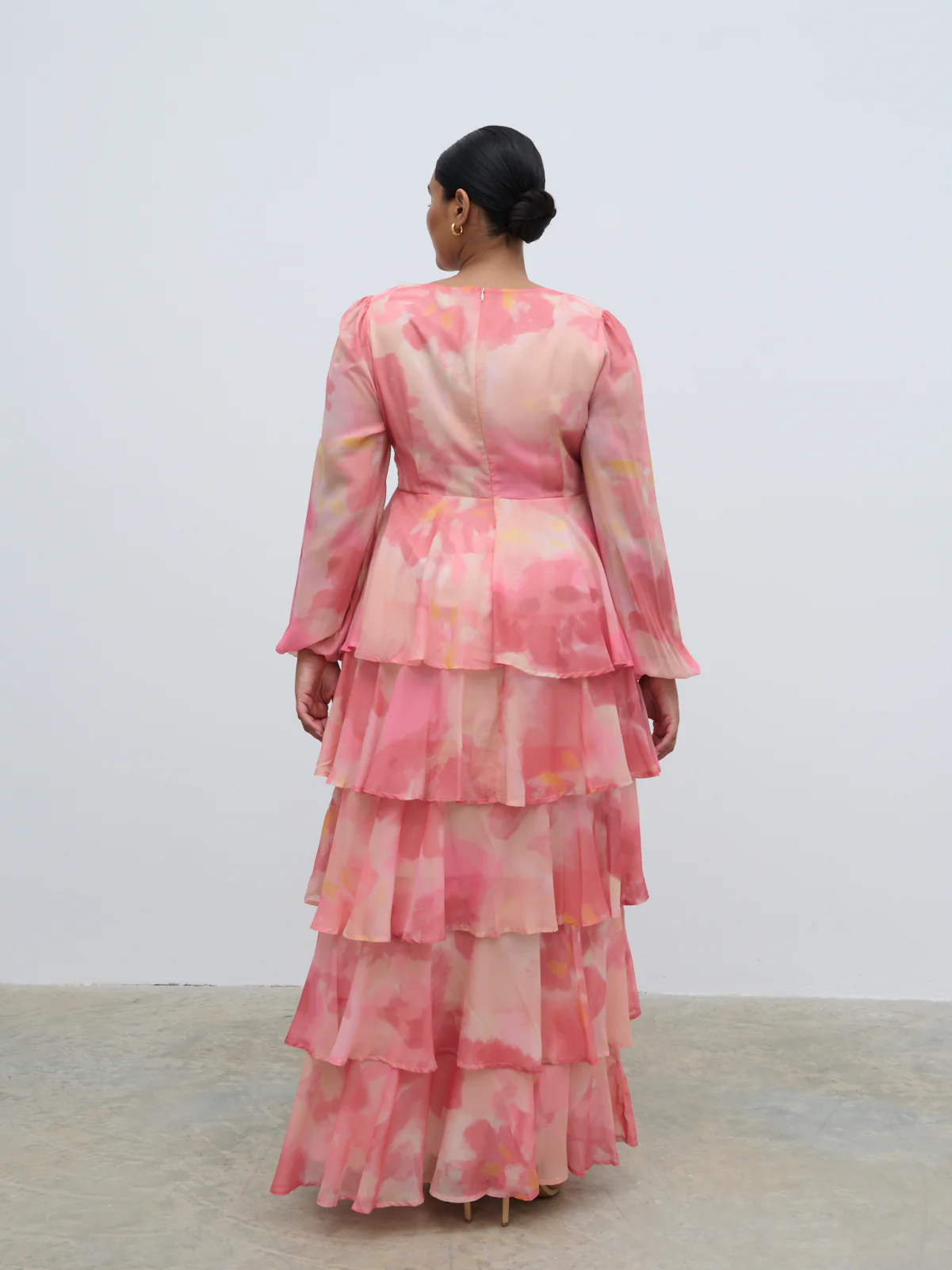 Ashton Ruffle Maxi Dress Curve - Dusky Rose Watercolour - Image 5