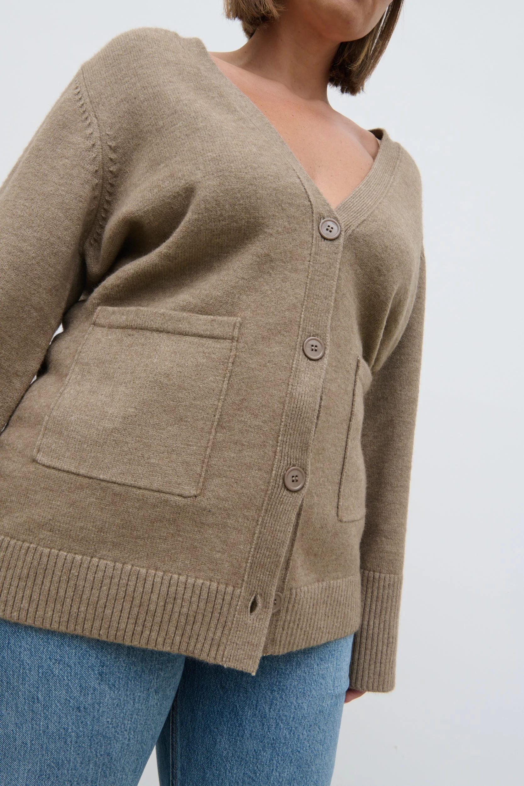 Autumn Knit Cardigan Curve - Dark Beige - Image 5