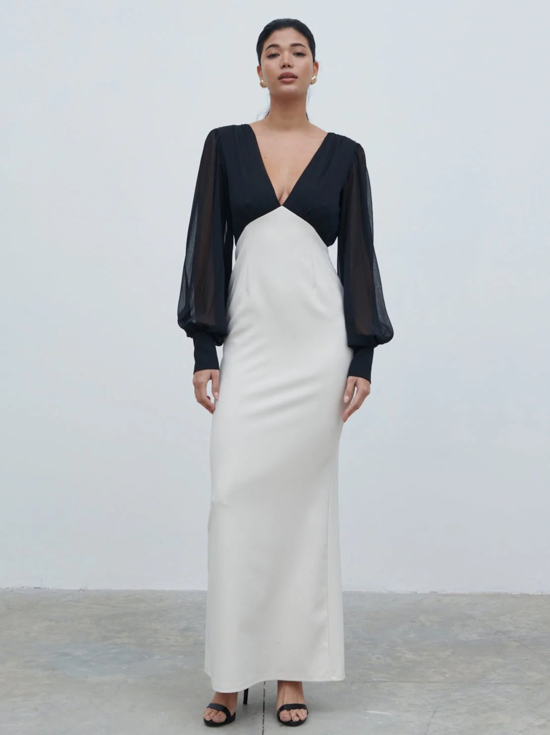 Ayla Contrast Maxi Dress - Black and White - Image 3