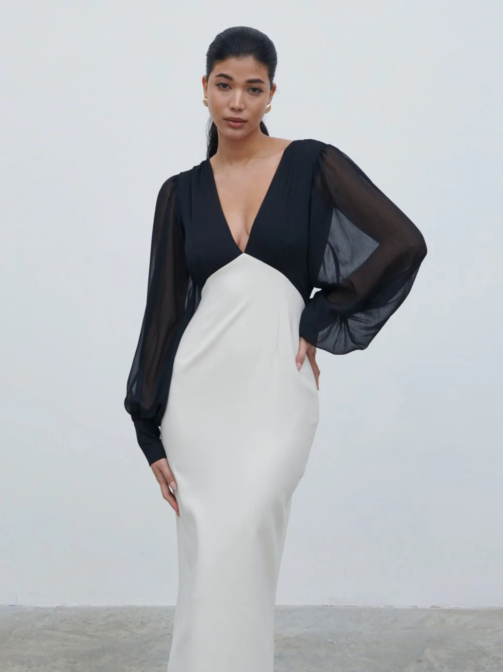 Ayla Contrast Maxi Dress - Black and White - Image 5