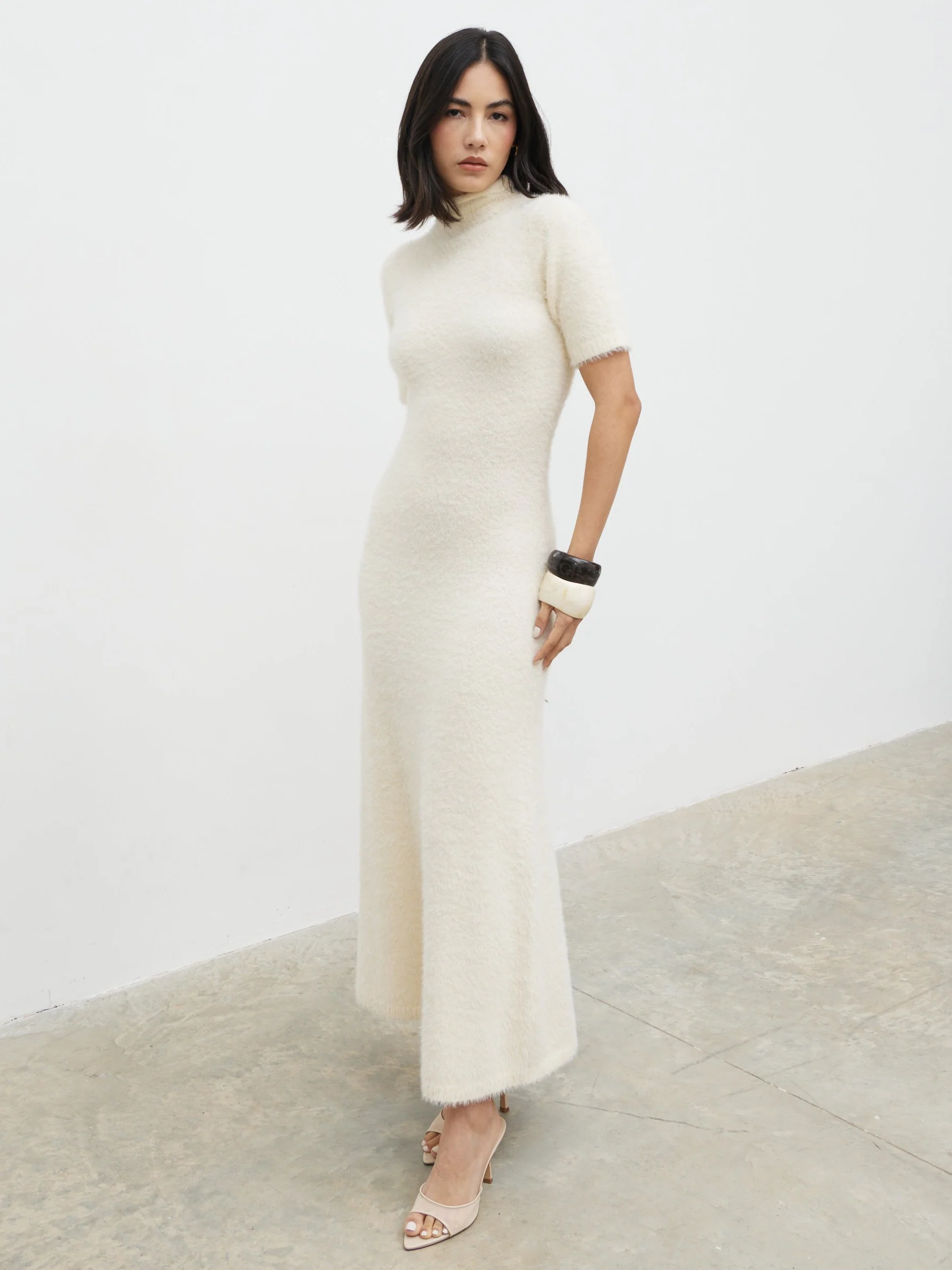 Belisse Short Sleeve Knit Midaxi Dress - Cream - Image 4