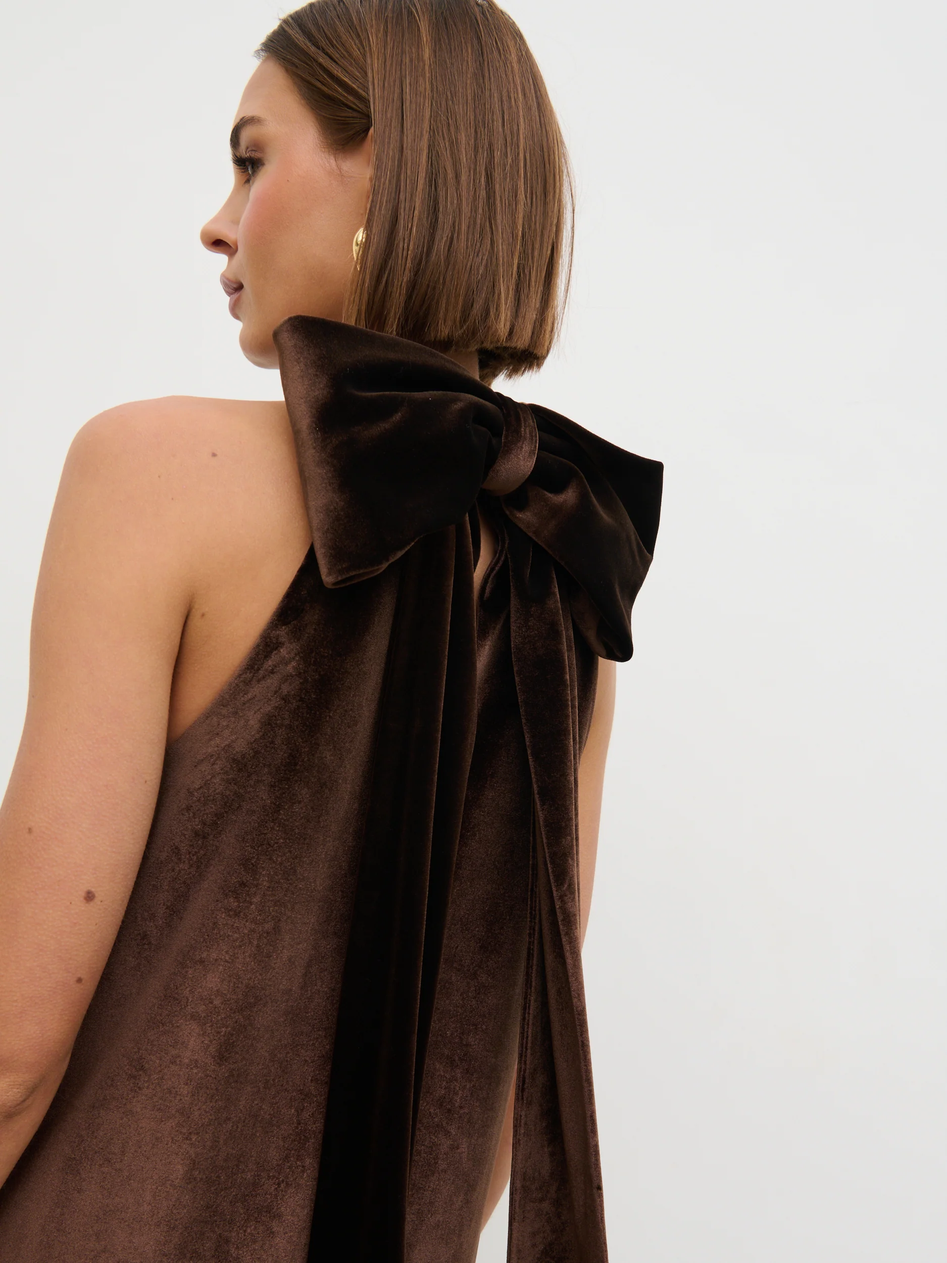 Bella Bow Velvet Mini Dress - Brown - Image 6