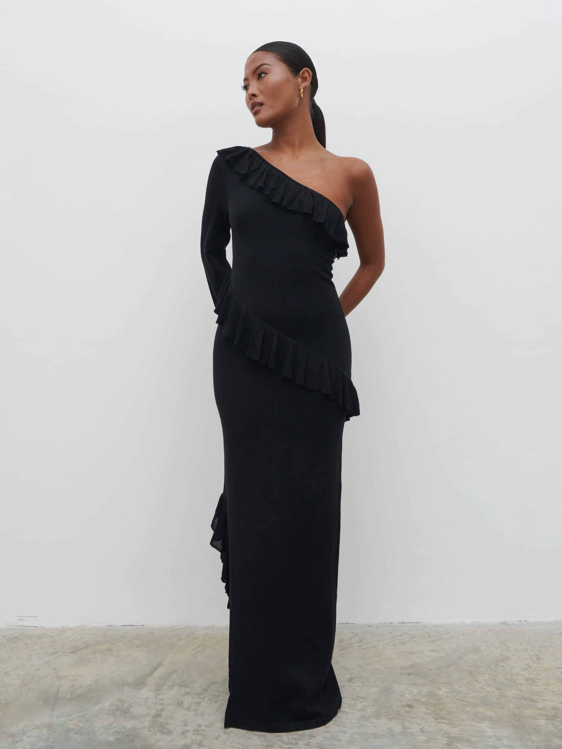Bethanie Ruffle Maxi Knit Dress - Black - Image 4