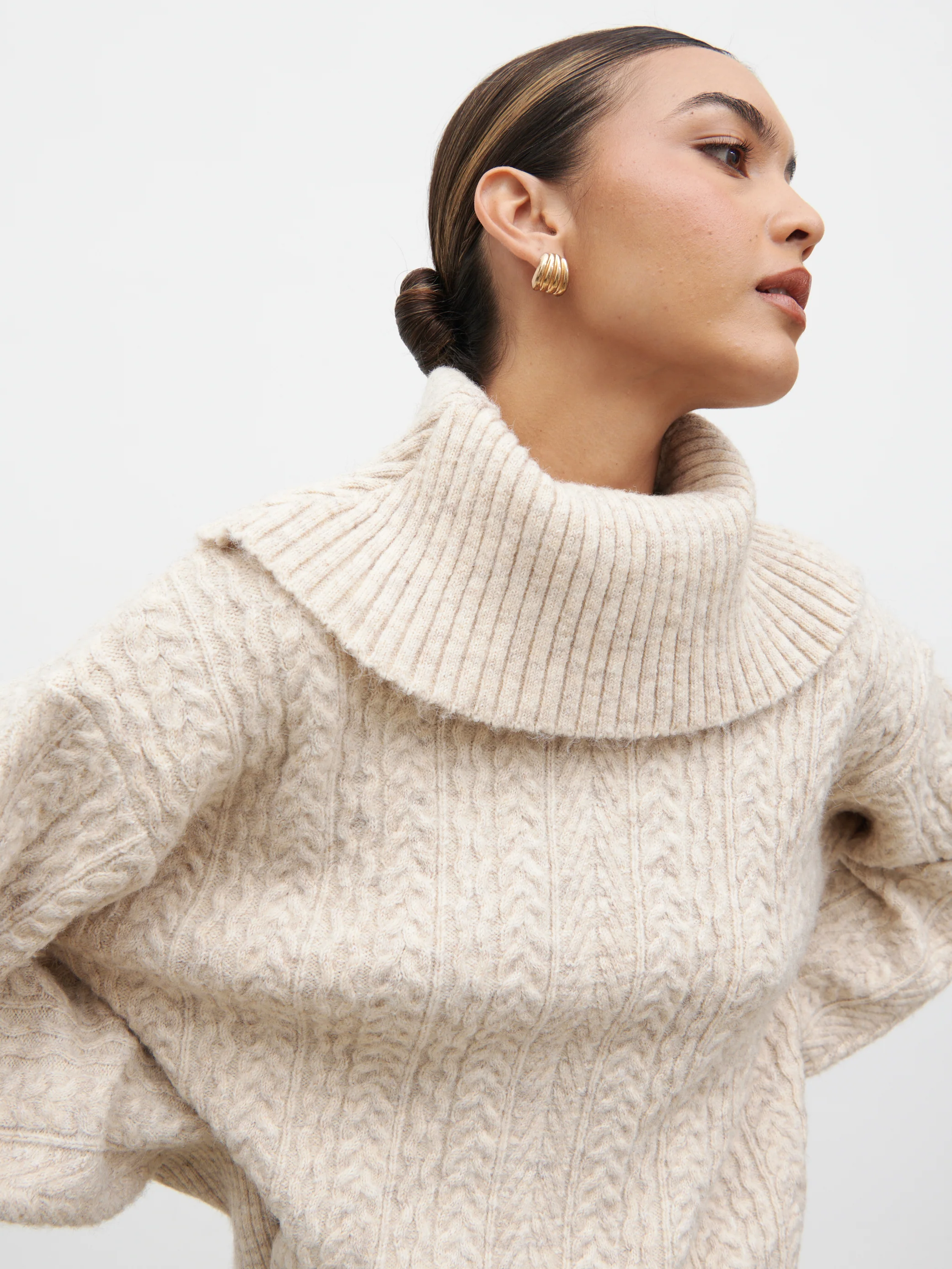 Blossom Cable Knit Exaggerated Roll Neck Jumper - Light Beige - Image 2