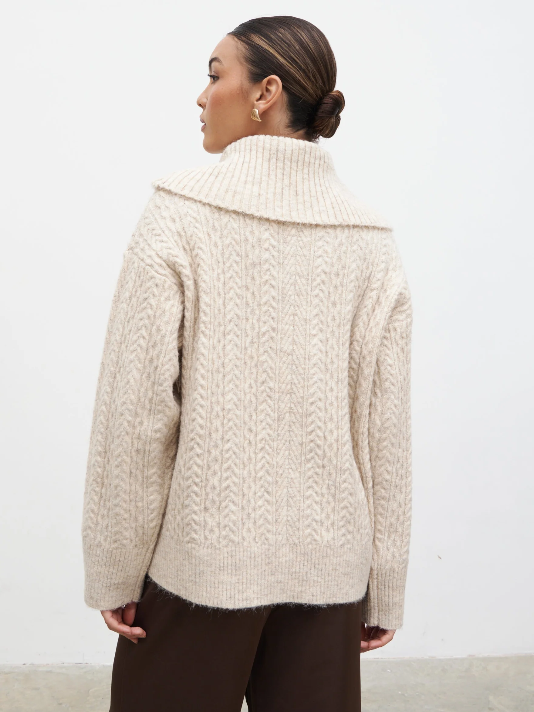Blossom Cable Knit Exaggerated Roll Neck Jumper - Light Beige - Image 7