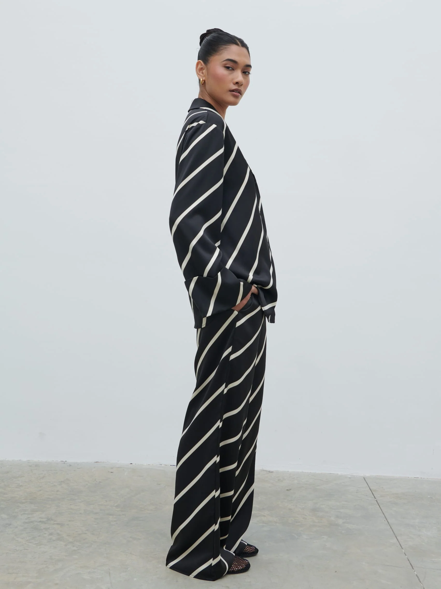 Bobbi Relaxed Shirt - Black Asymmetric Stripe - Image 3