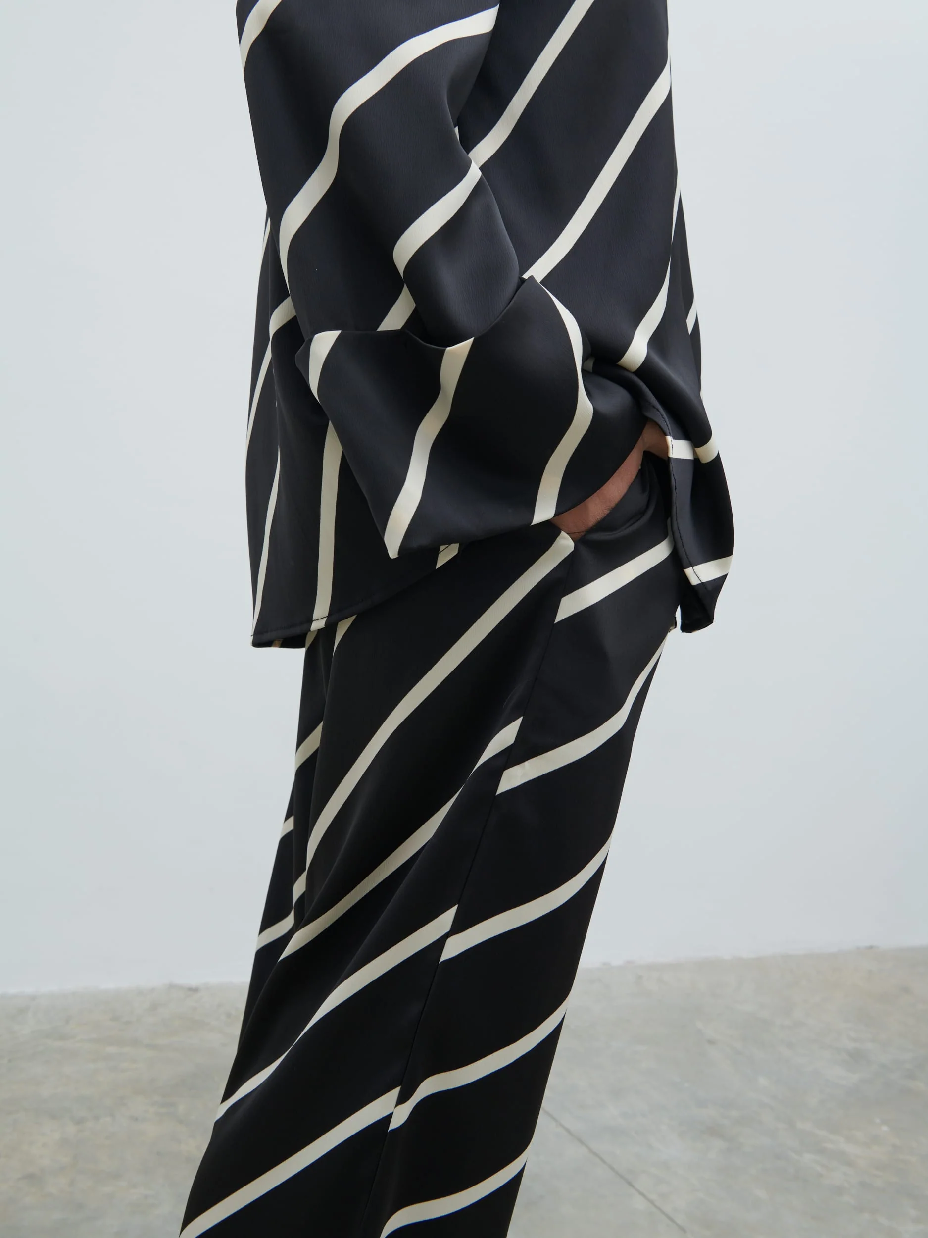 Bobbi Relaxed Shirt - Black Asymmetric Stripe - Image 4