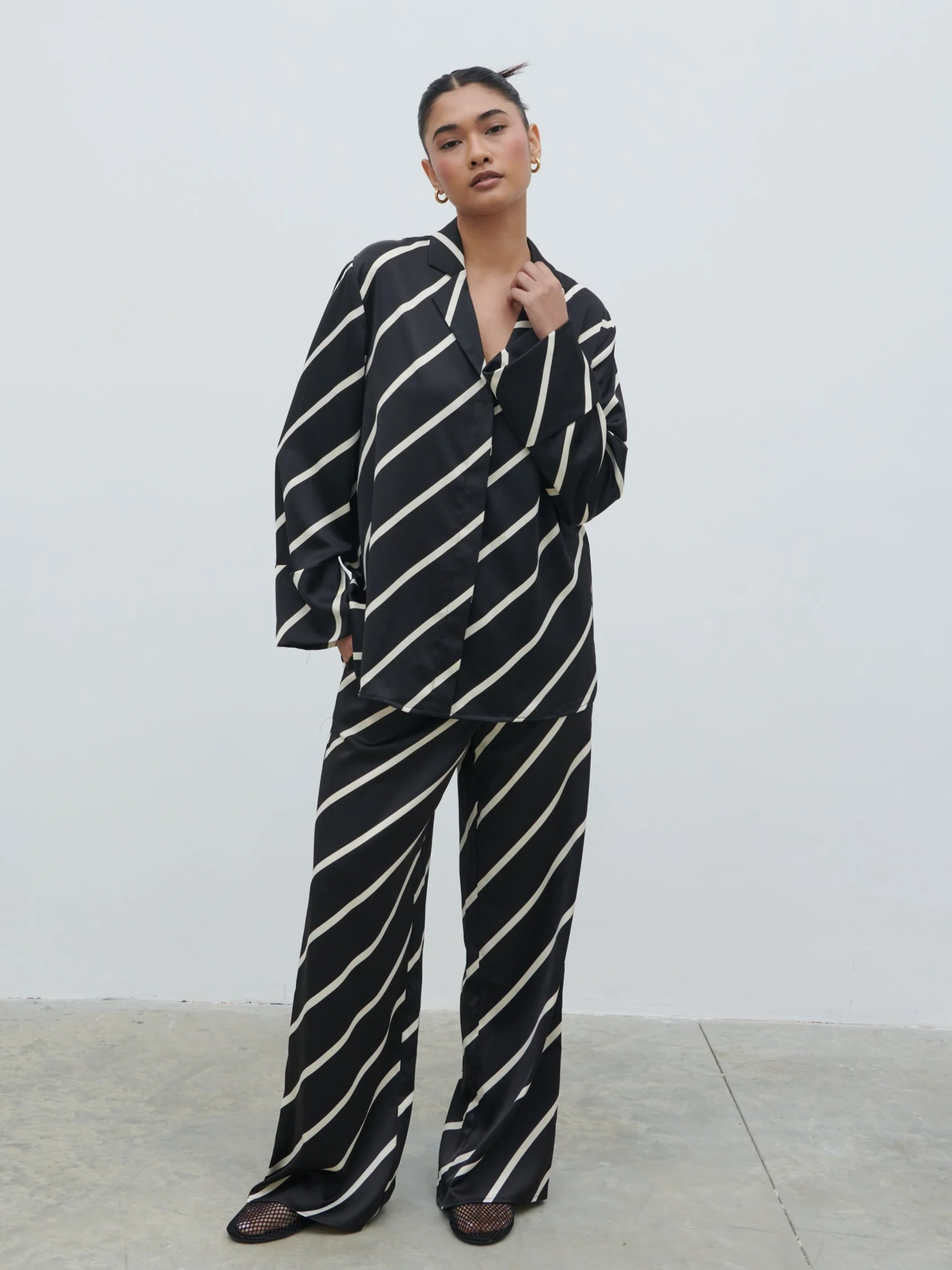 Bobbi Relaxed Shirt - Black Asymmetric Stripe - Image 6