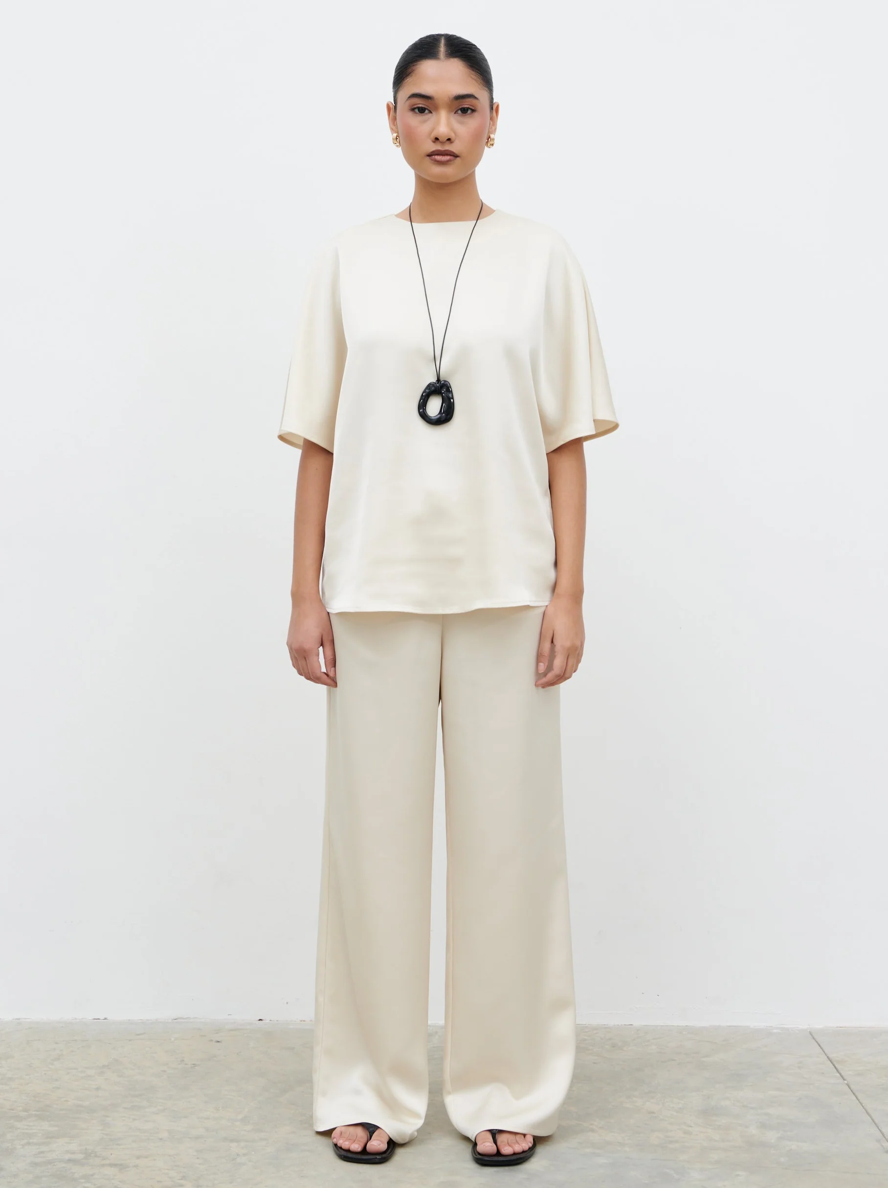 Breya Boxy Satin T-shirt - Oyster - Image 8