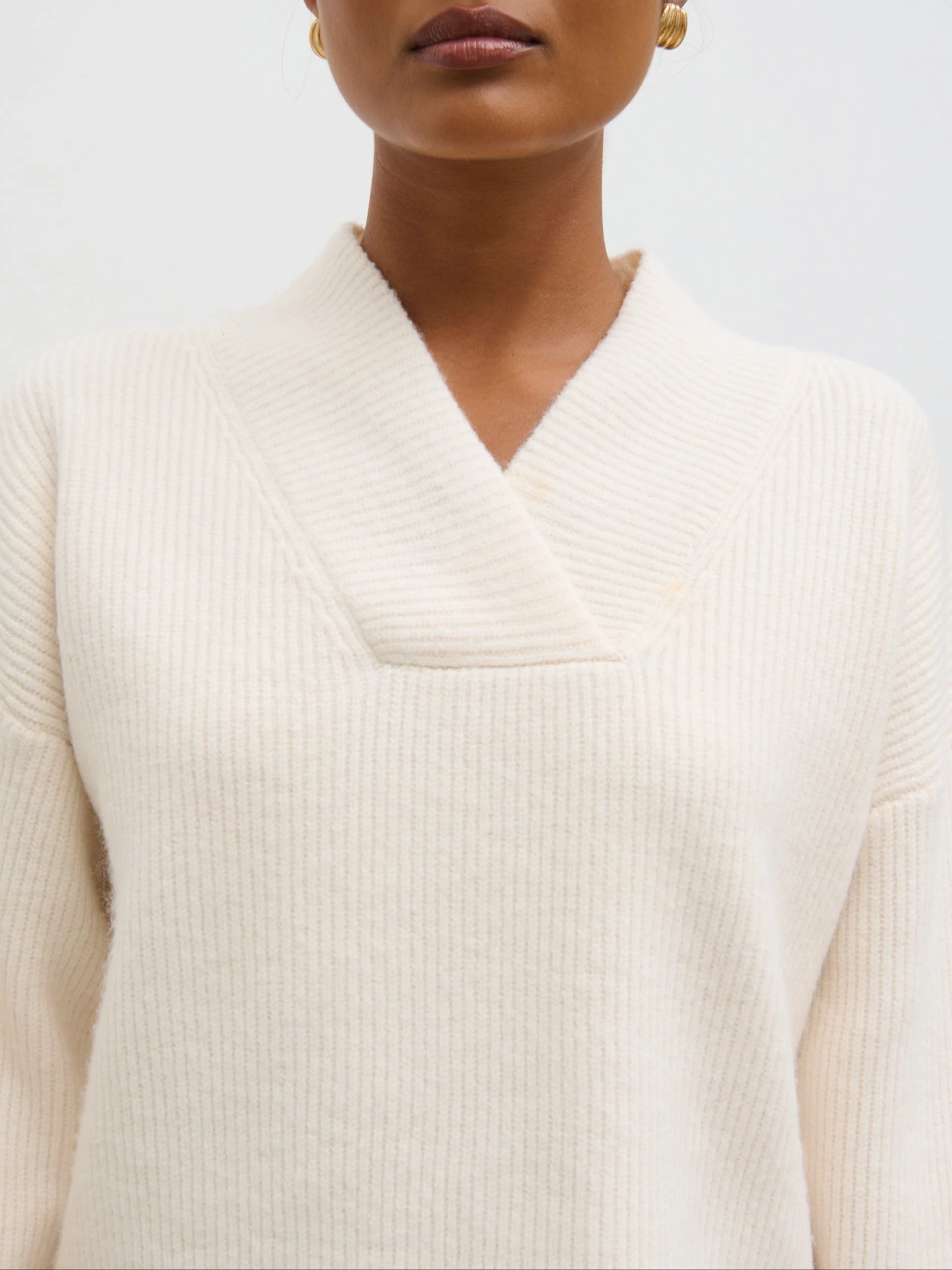 Briana Chunky V-Neck Knit Jumper - Cream - Image 3