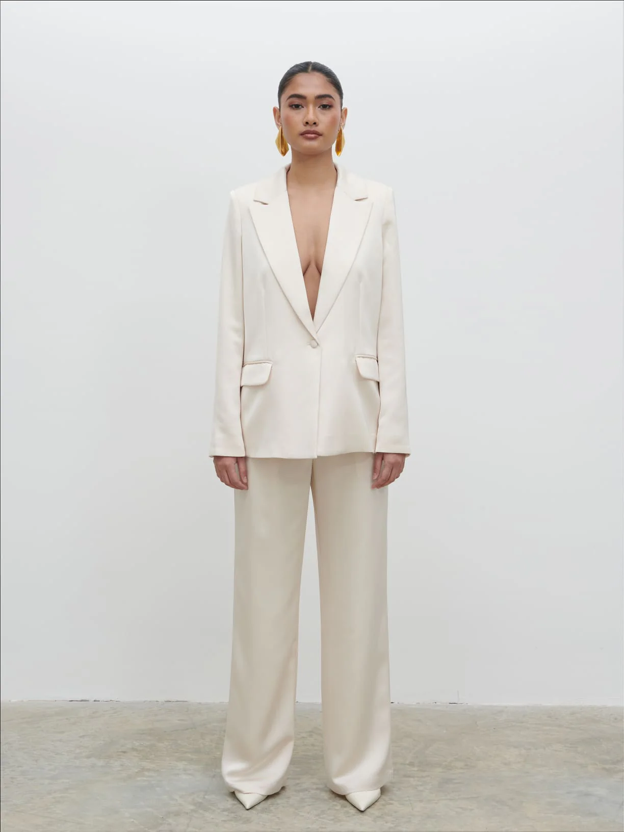 Callie Satin Suit Jacket - Ivory - Image 10