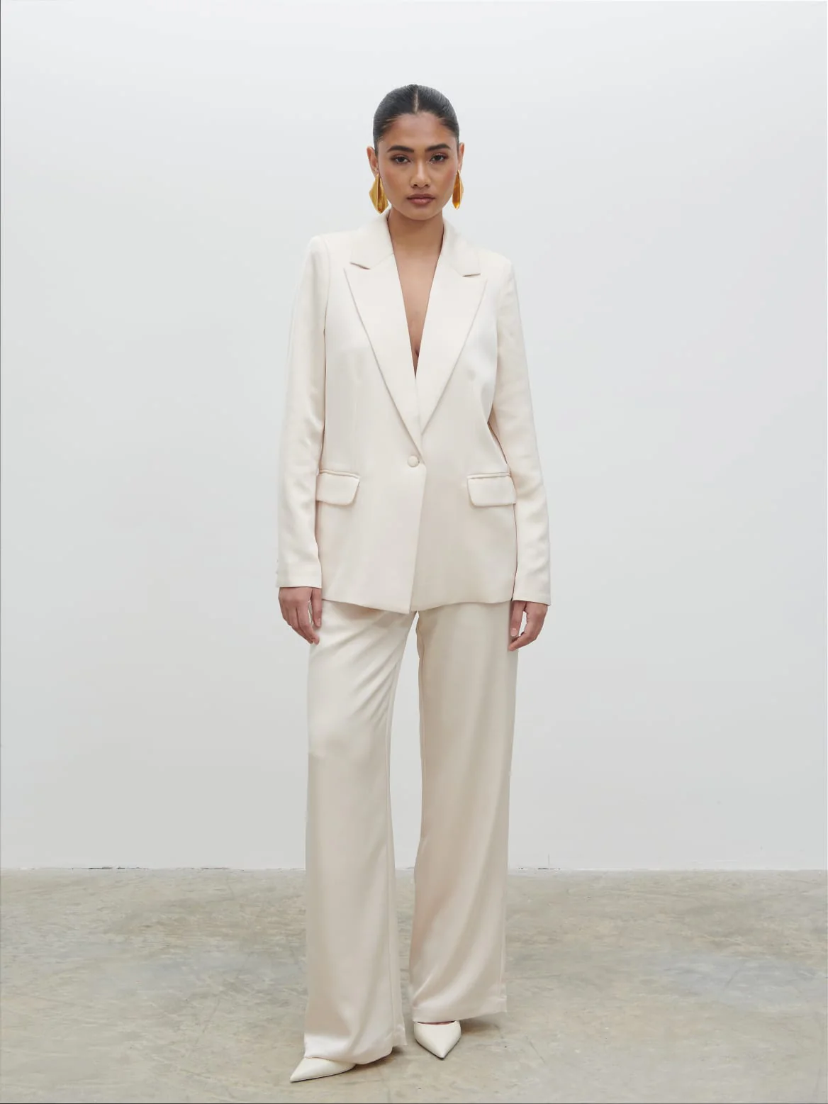 Callie Satin Suit Jacket - Ivory - Image 3