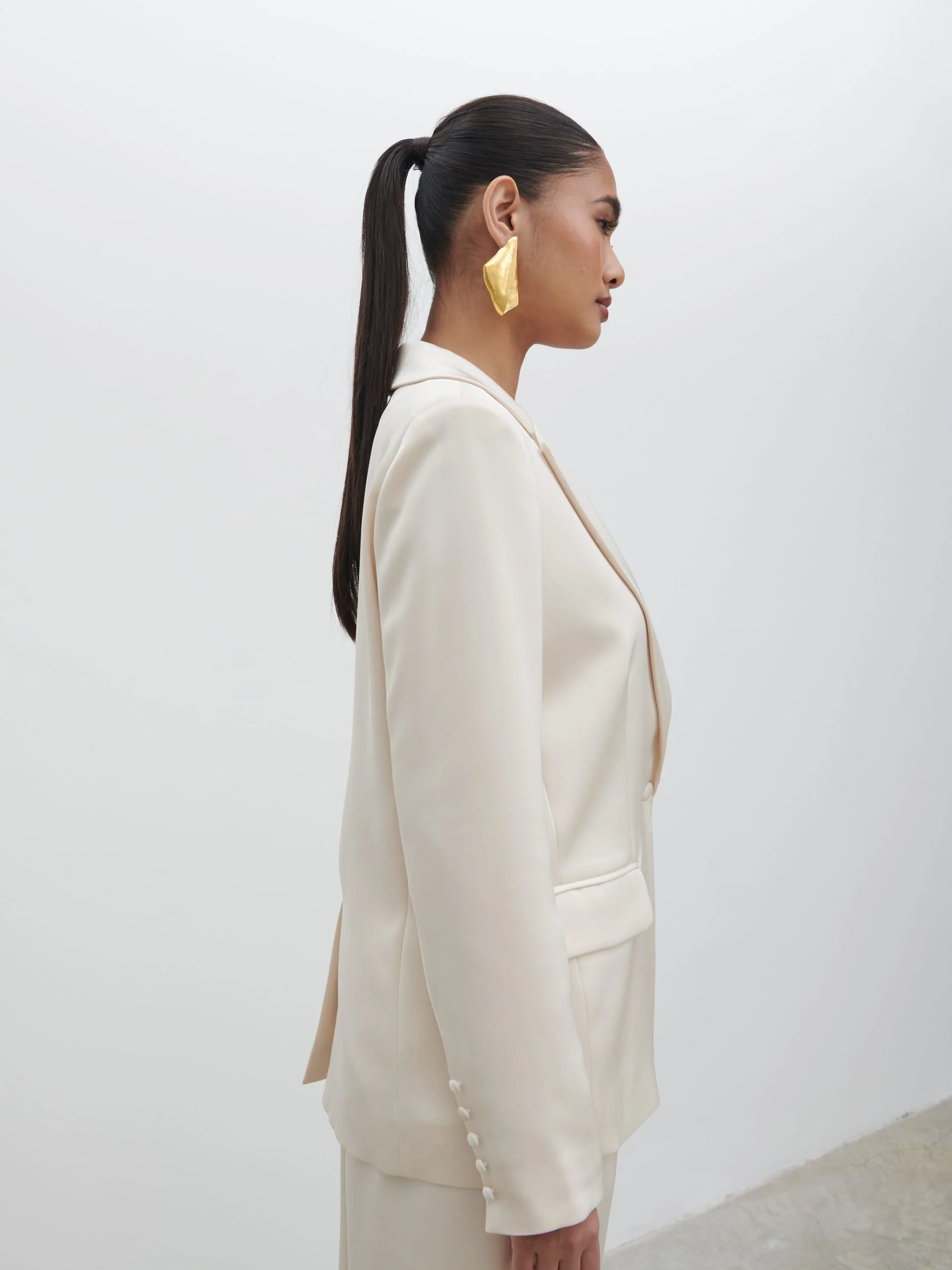 Callie Satin Suit Jacket - Ivory - Image 6