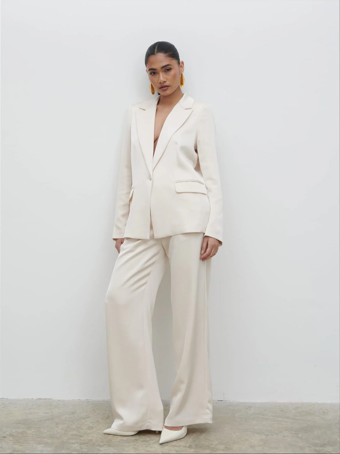 Callie Satin Suit Jacket - Ivory - Image 9