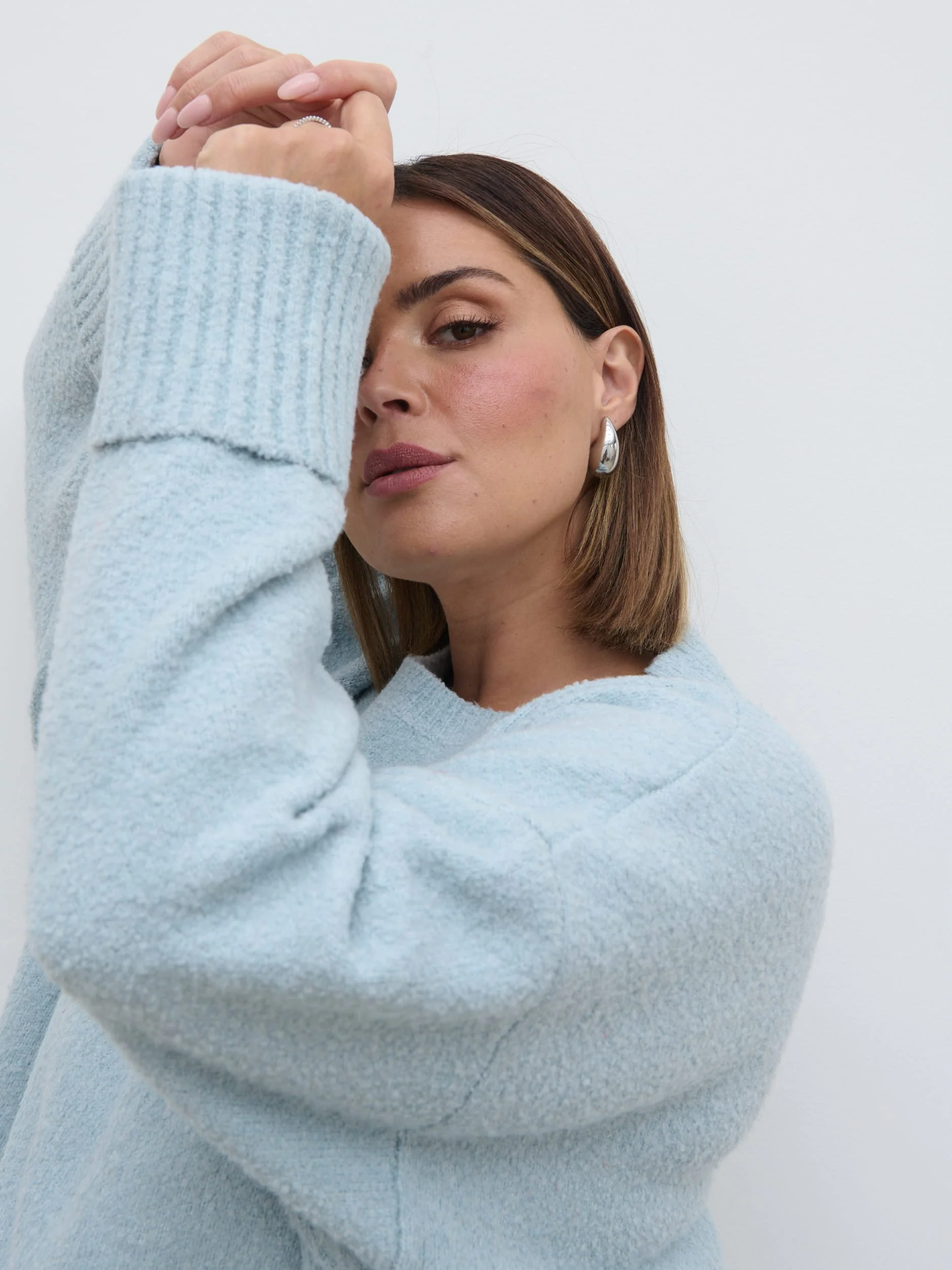 Camille Oversized Borg Knit Jumper Curve - Pale Blue - Image 3