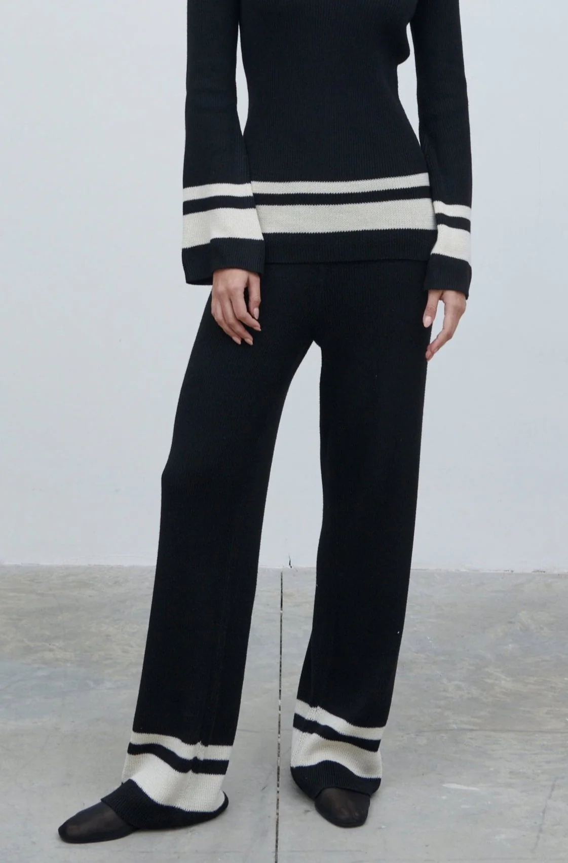Cassie Contrast Knit Trousers - Black and Cream - Image 3