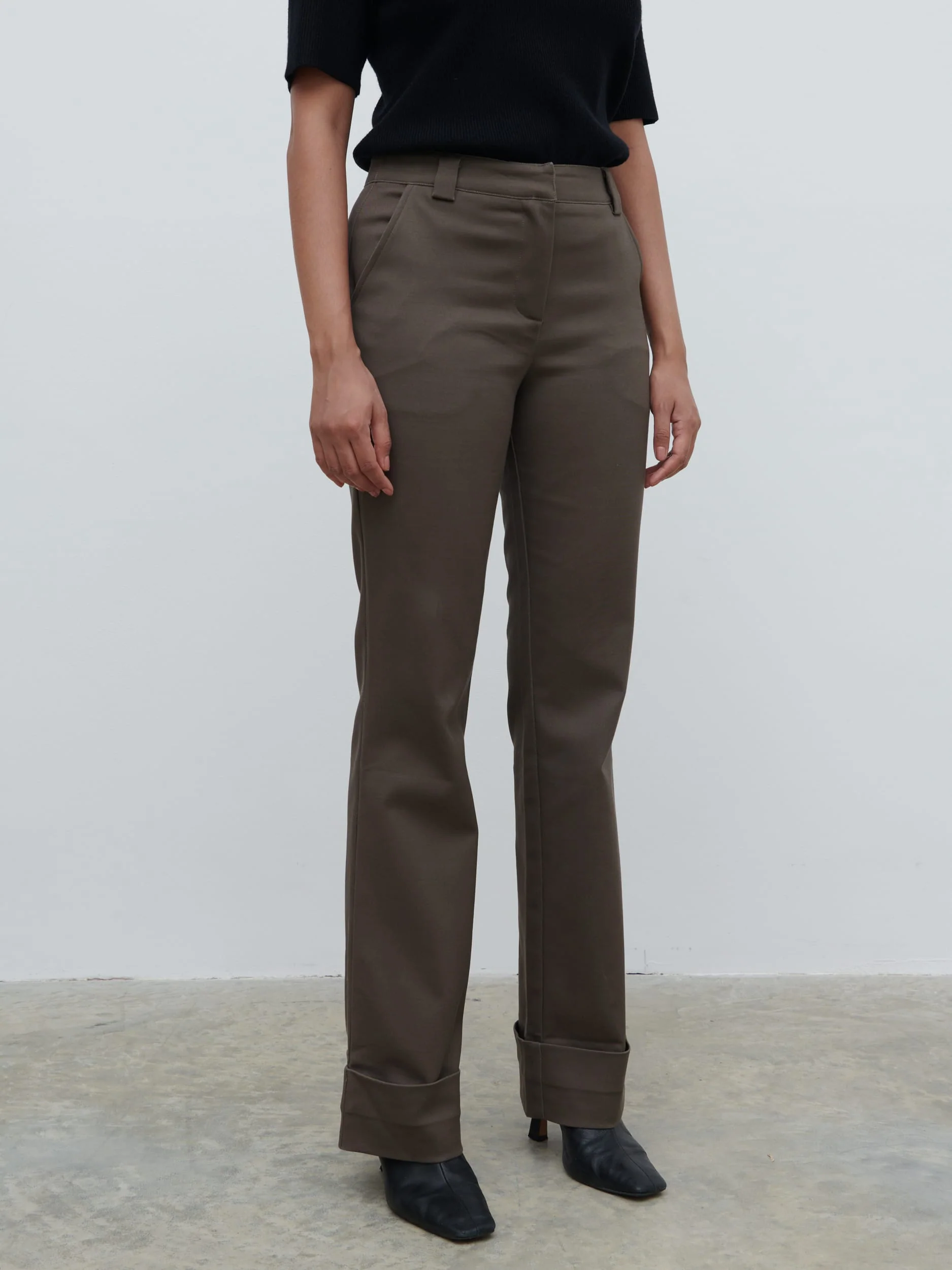 Eddie Turn Up Trousers - Khaki Brown - Image 2