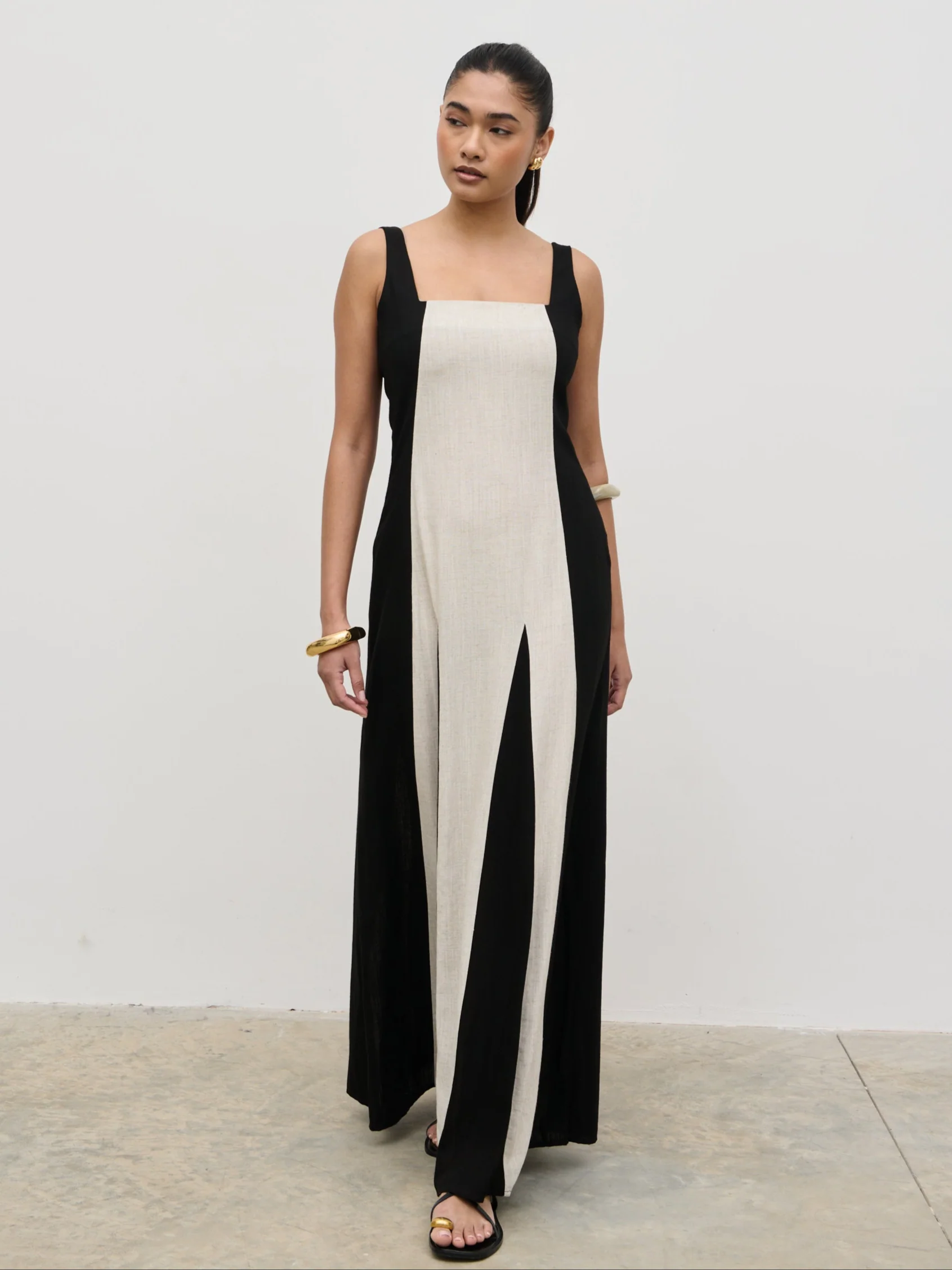 Ella Square Neck Contrast Maxi Dress - Natural and Black - Image 3