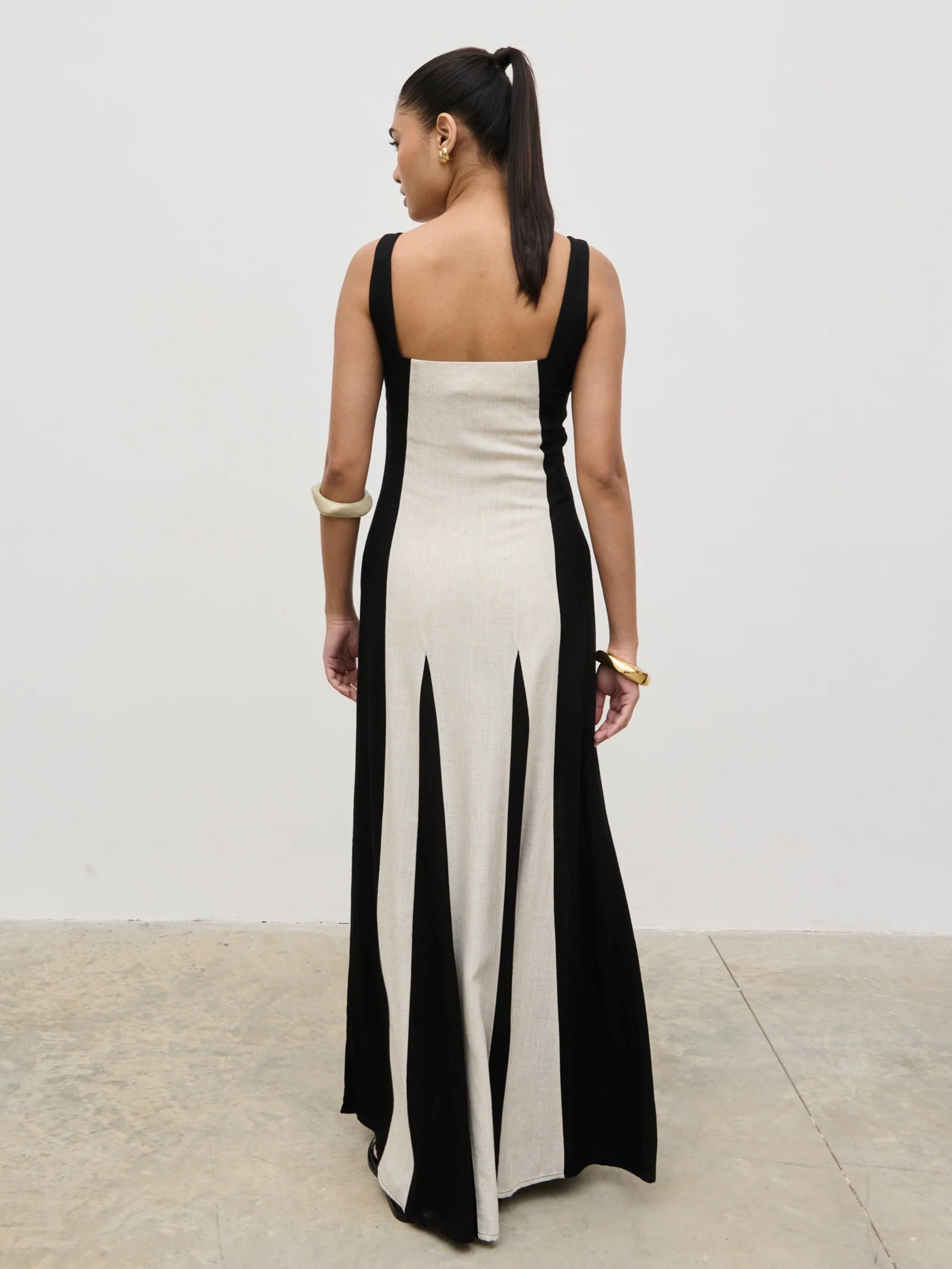 Ella Square Neck Contrast Maxi Dress - Natural and Black - Image 6