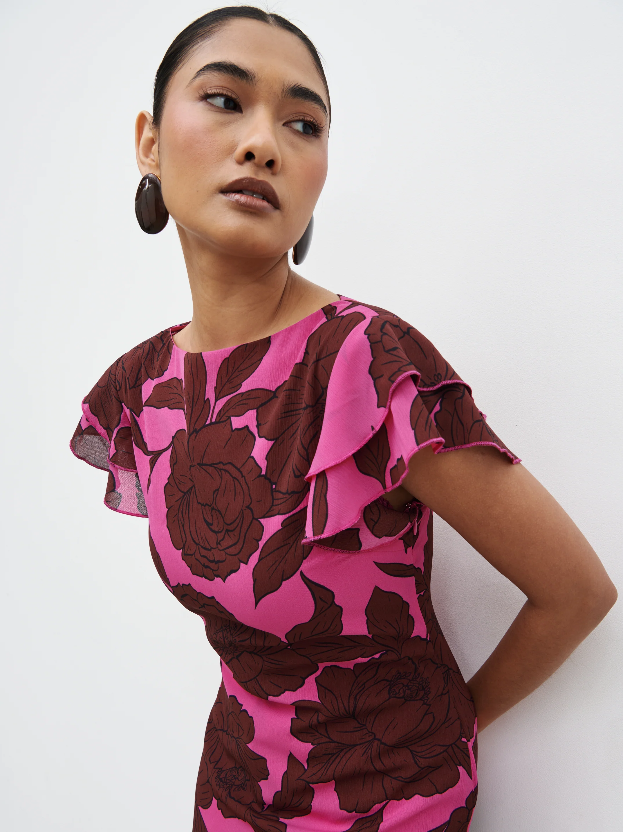 Ester Ruffle Maxi Dress - Brown and Fuchsia Floral - Image 4