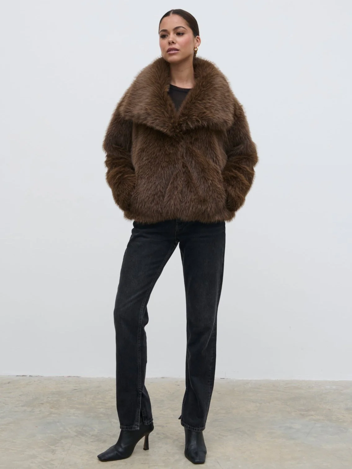 Ettalie Short Faux Fur Coat - Brown - Image 8