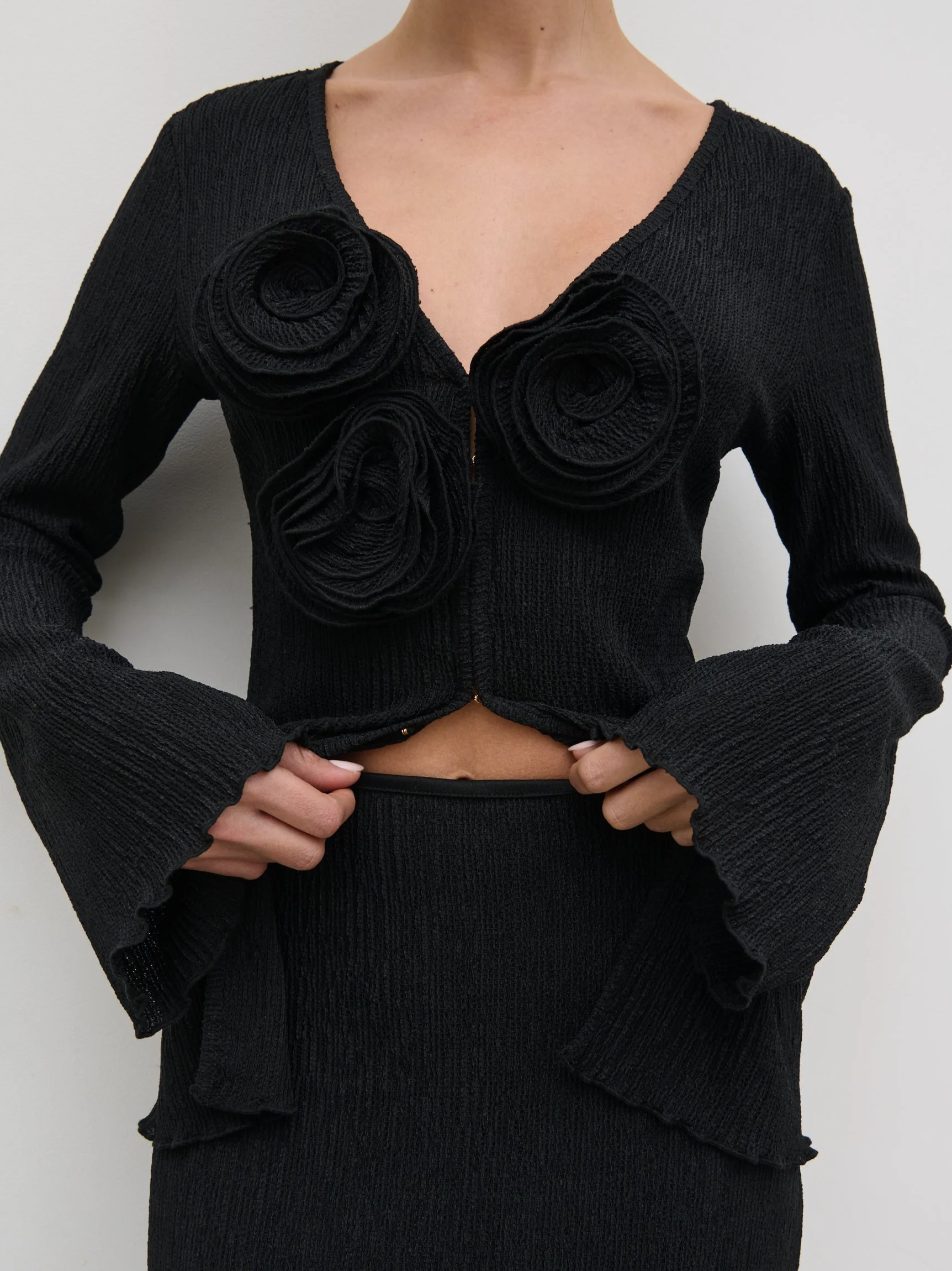 Evalina Crinkle Corsage Detail Top - Black - Image 3