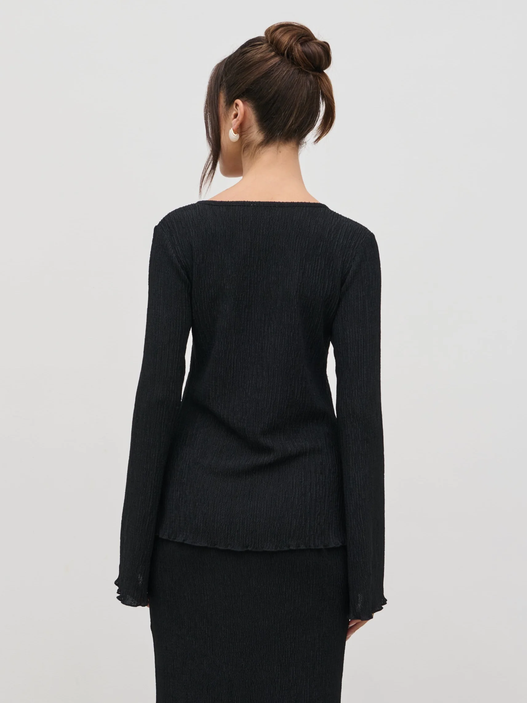 Evalina Crinkle Corsage Detail Top - Black - Image 6