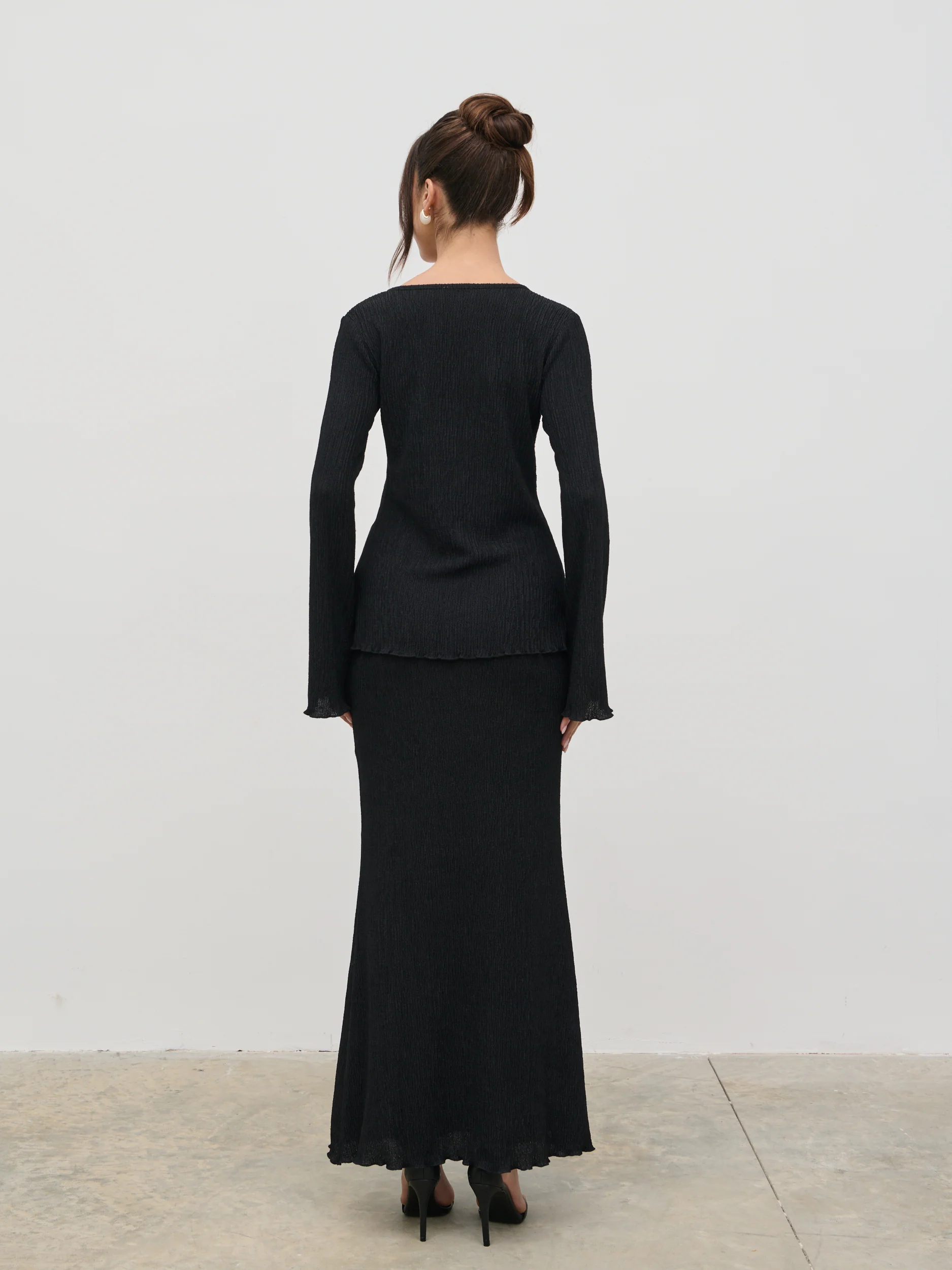Evalina Crinkle Maxi Skirt - Black - Image 5