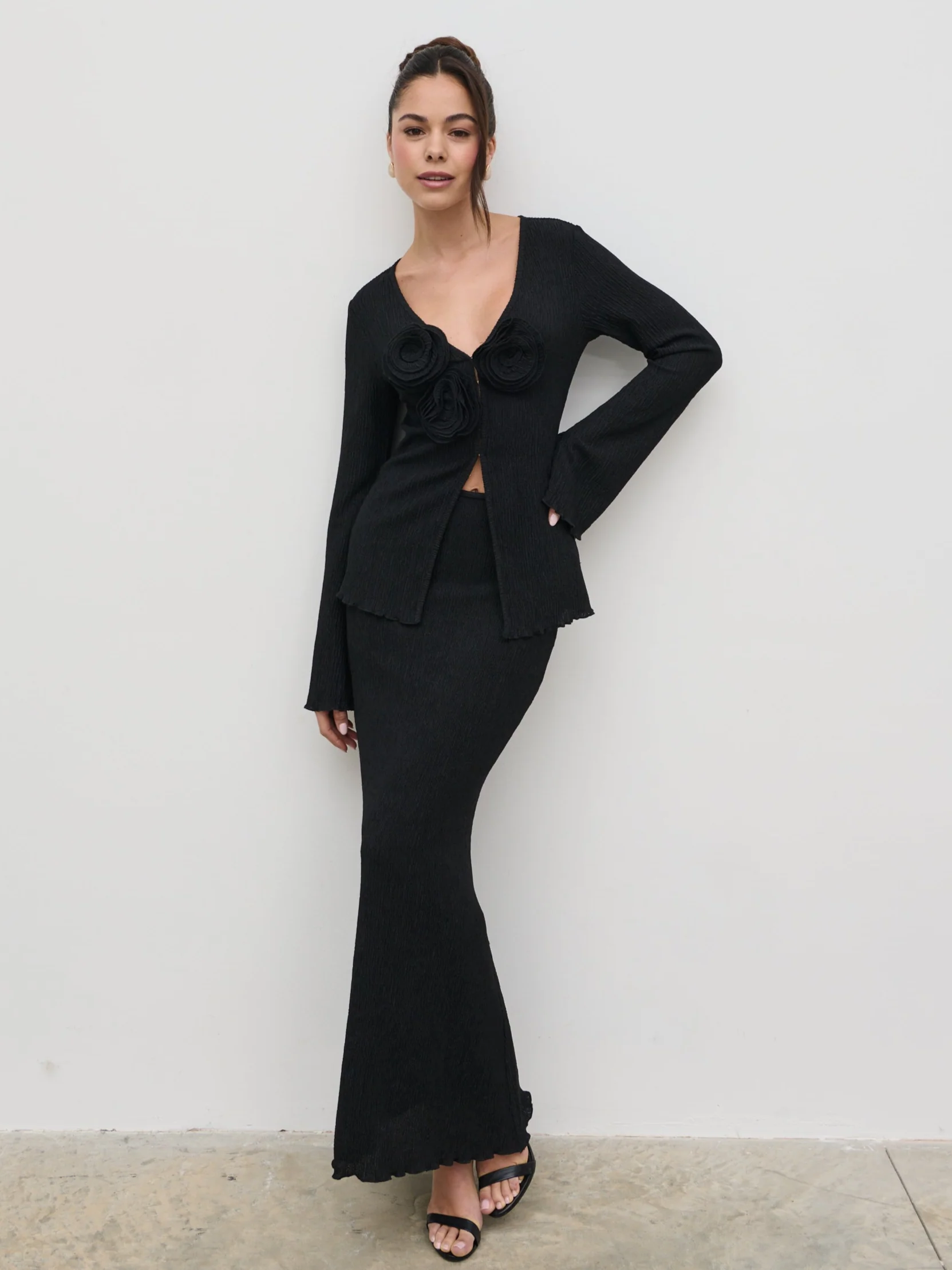Evalina Crinkle Maxi Skirt - Black - Image 6