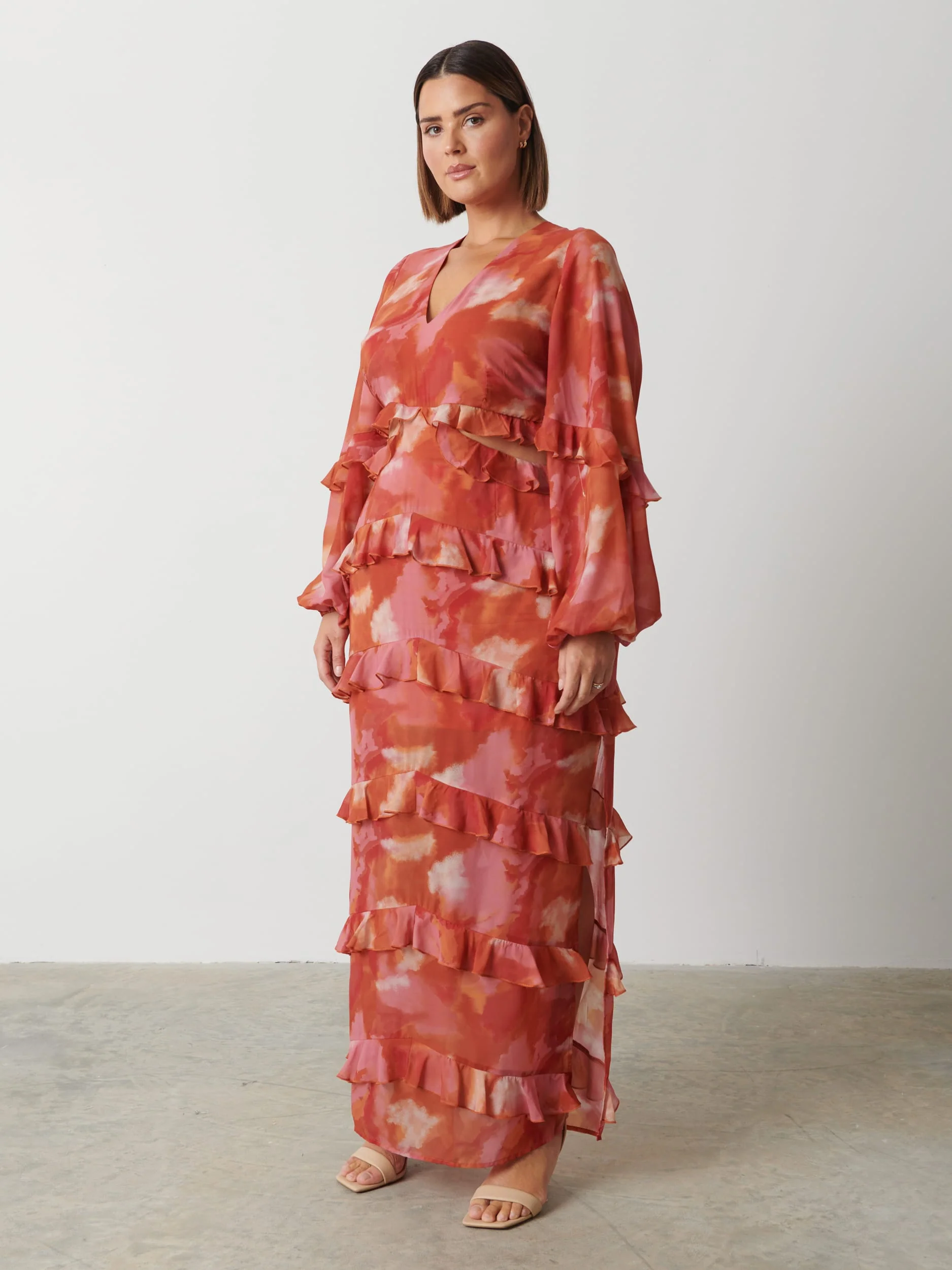 Evie Ruffle Maxi Dress Curve - Abstract Watercolour - Image 4