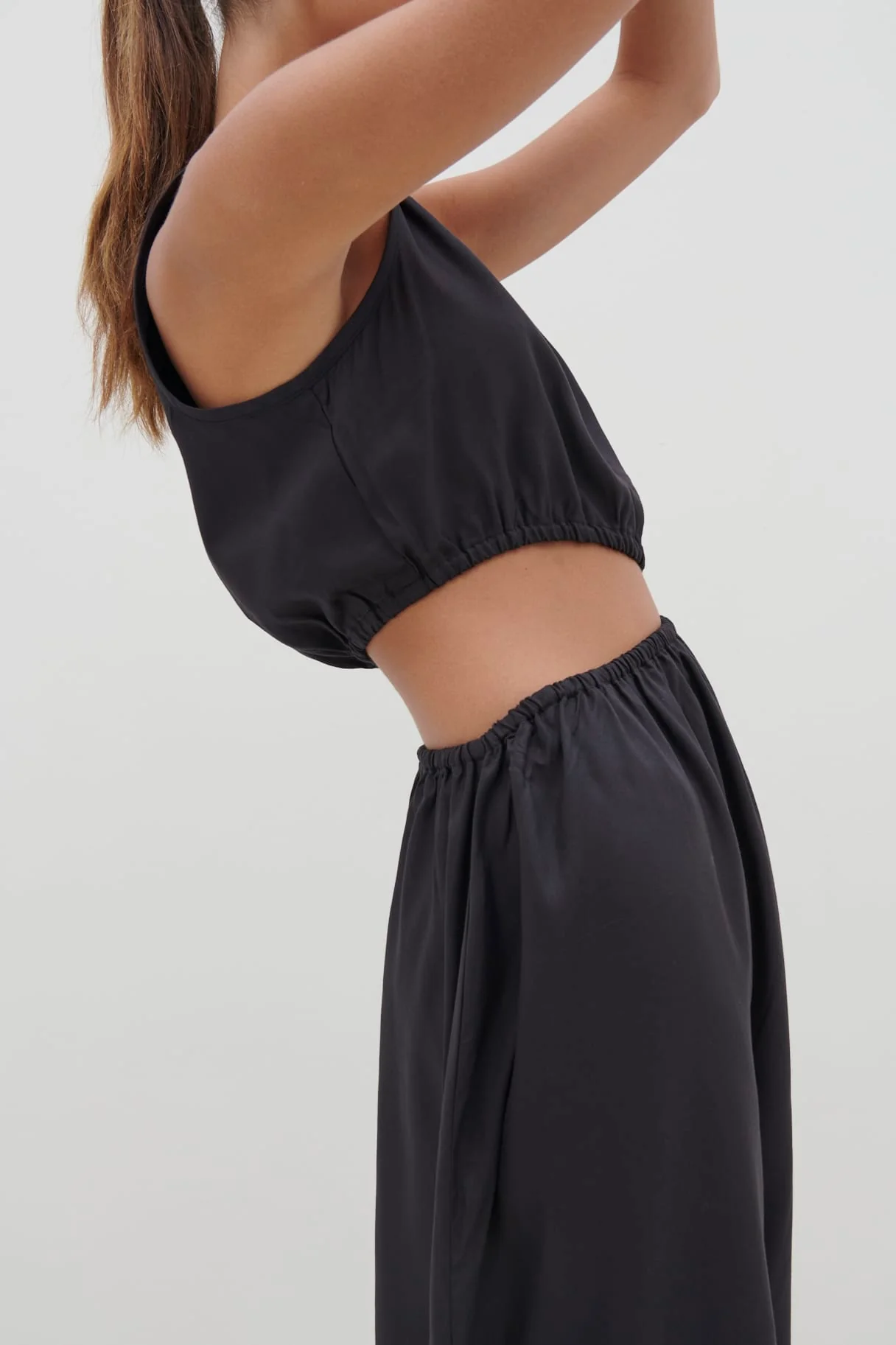 Fleur Cut Out Midaxi - Black - Image 3