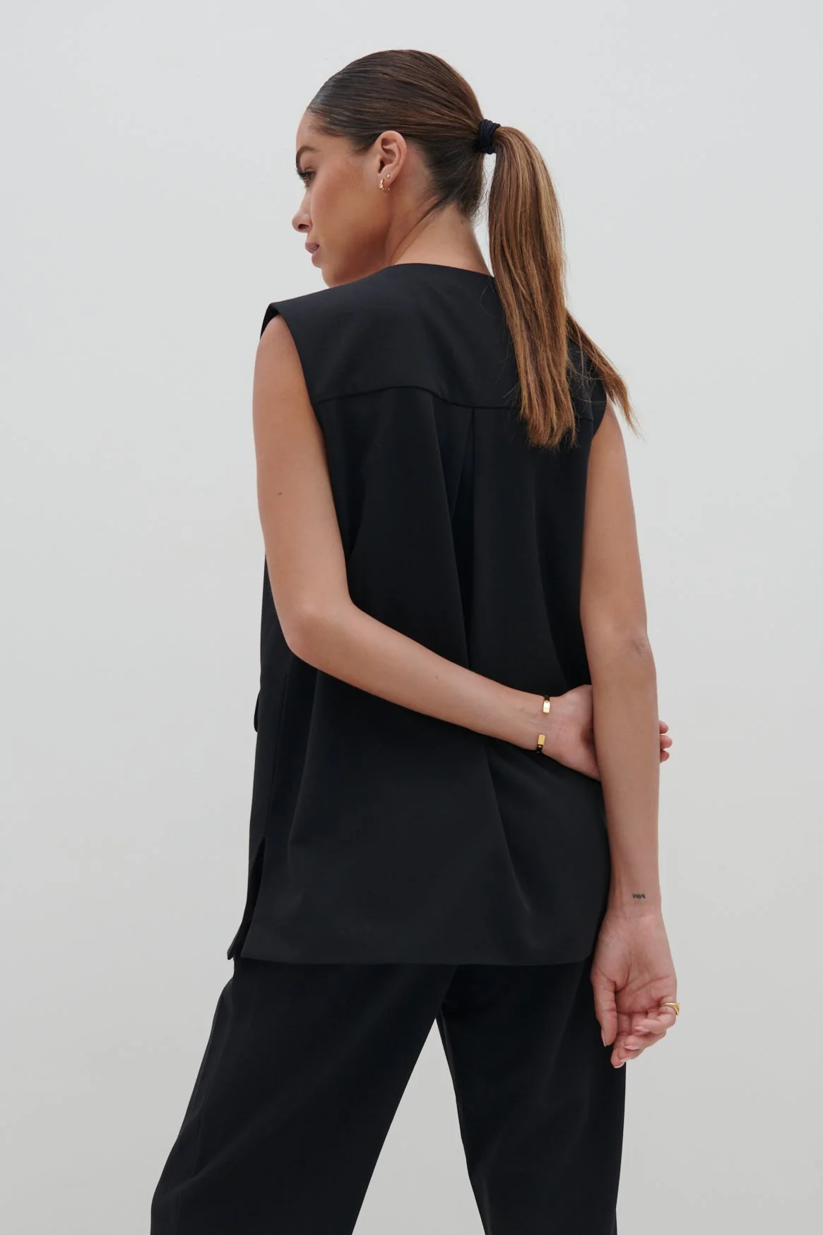 Harlee Sleeveless Waistcoat - Black - Image 8