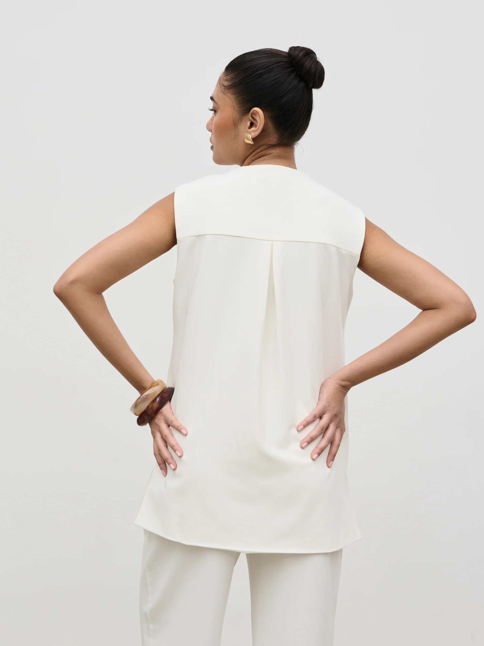 Harlee Sleeveless Waistcoat - Cream - Image 6