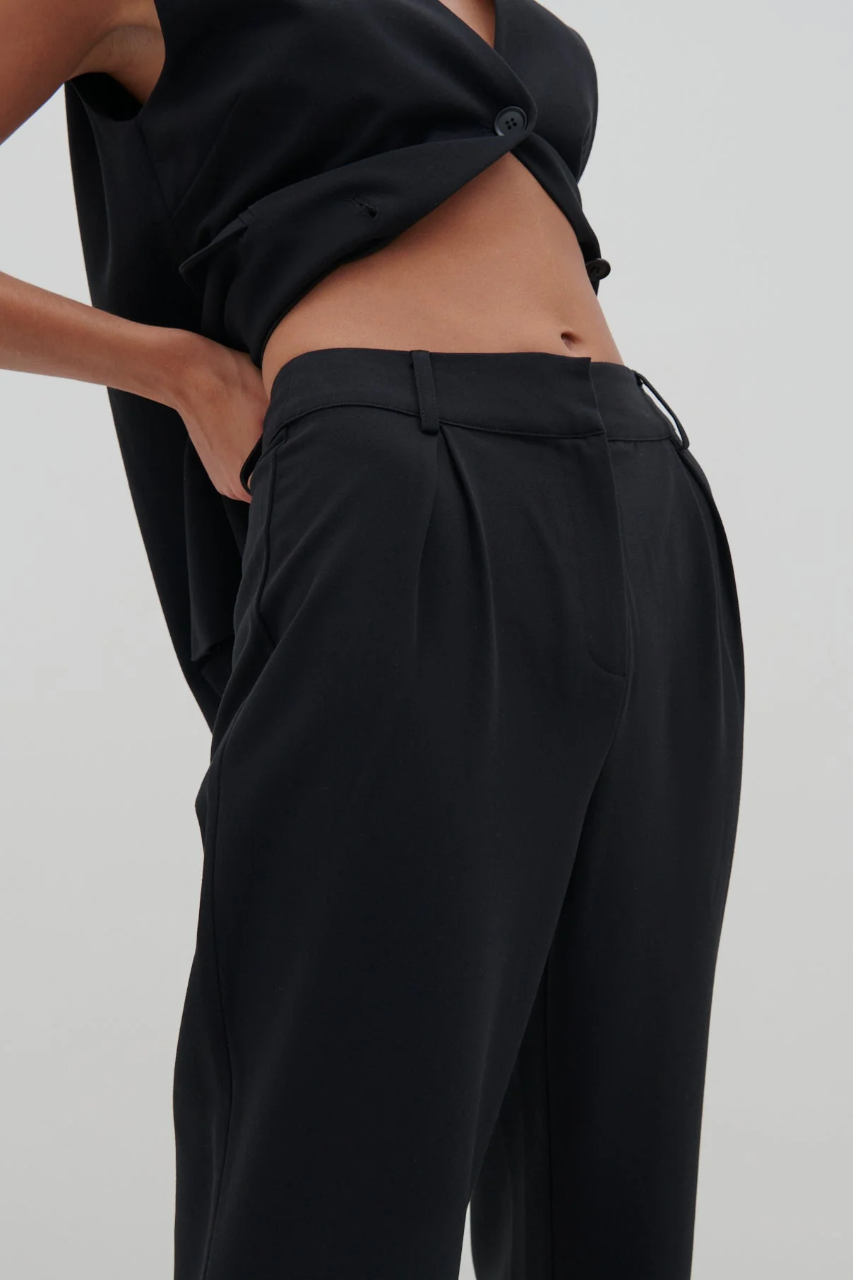 Harlee Straight Leg Trousers - Black - Image 11