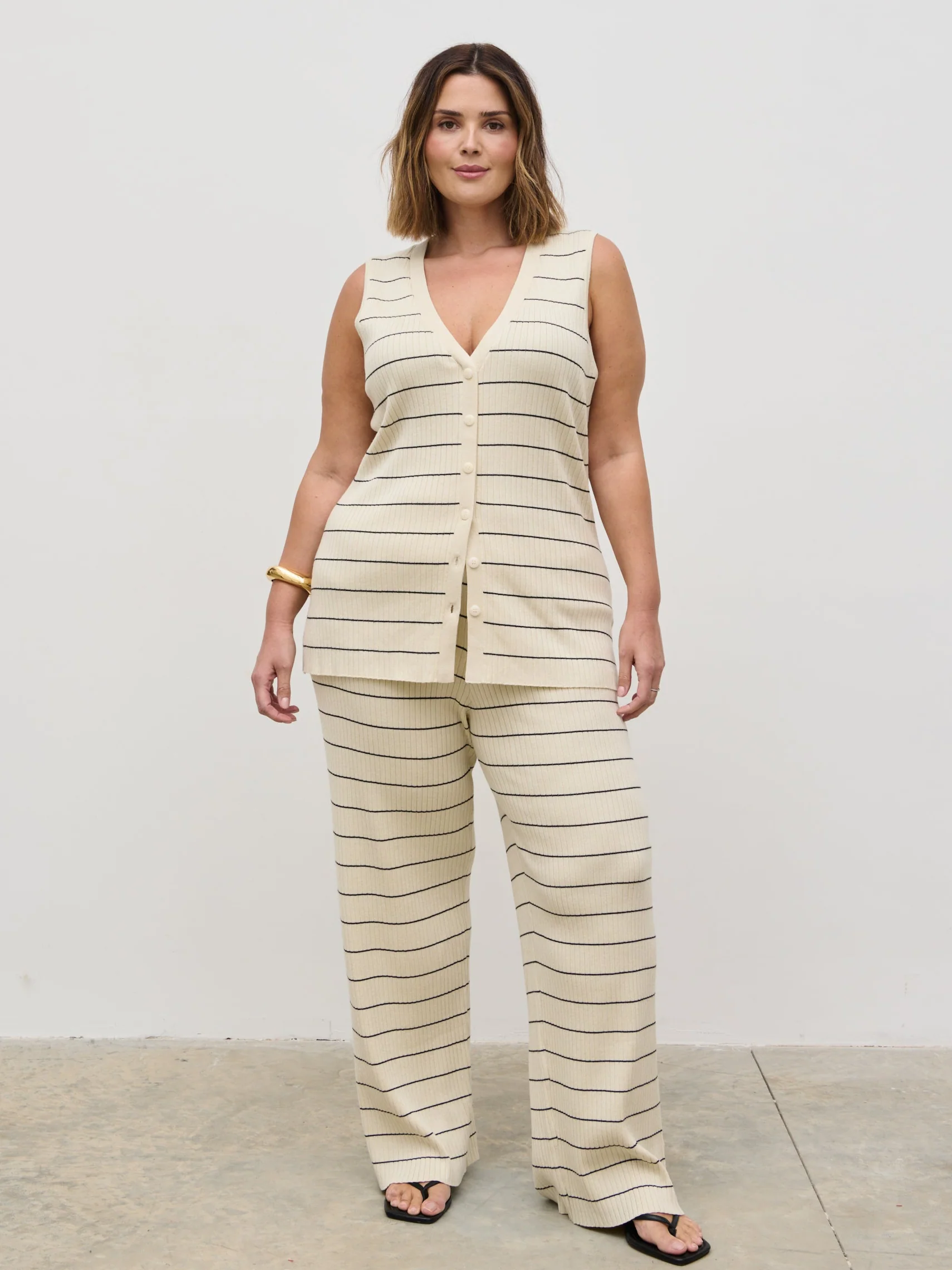 Hattie Stripe Knit Waistcoat Curve - Cream and Black - Image 4